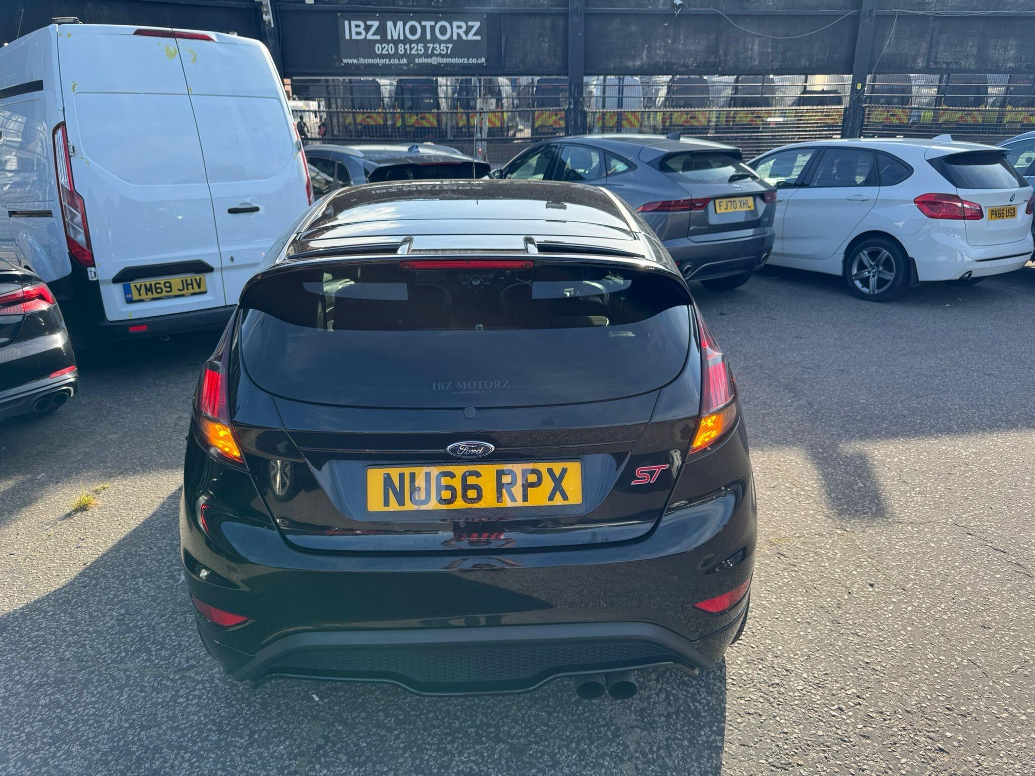 Ford Fiesta view 26