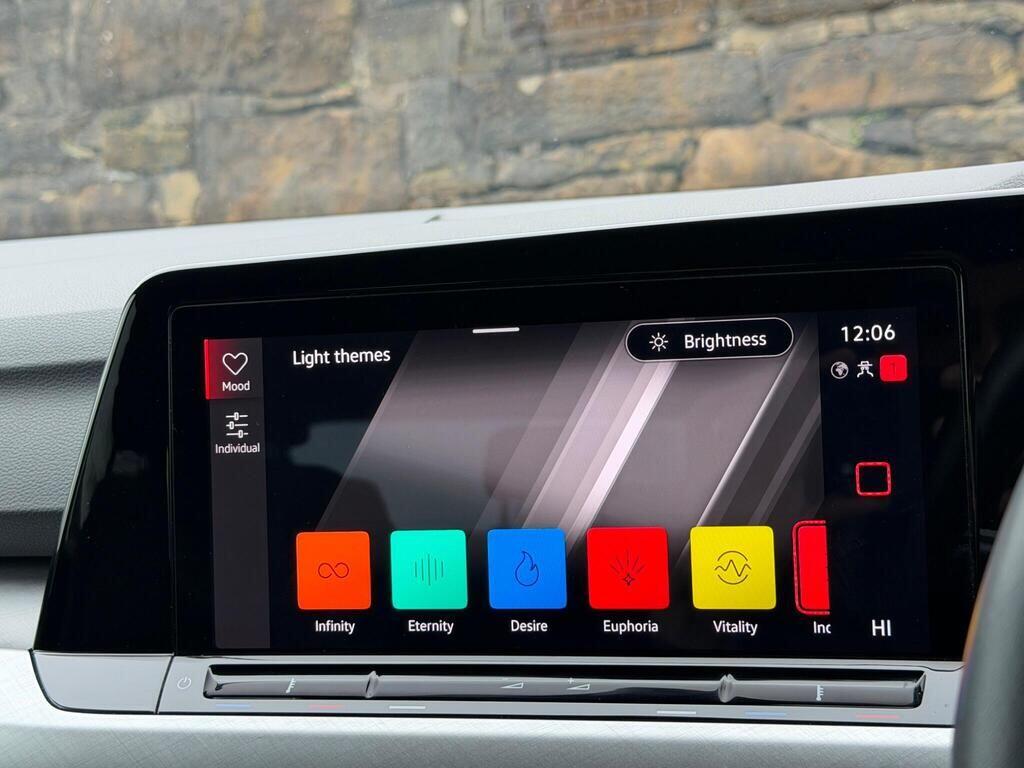 Volkswagen Golf view 32