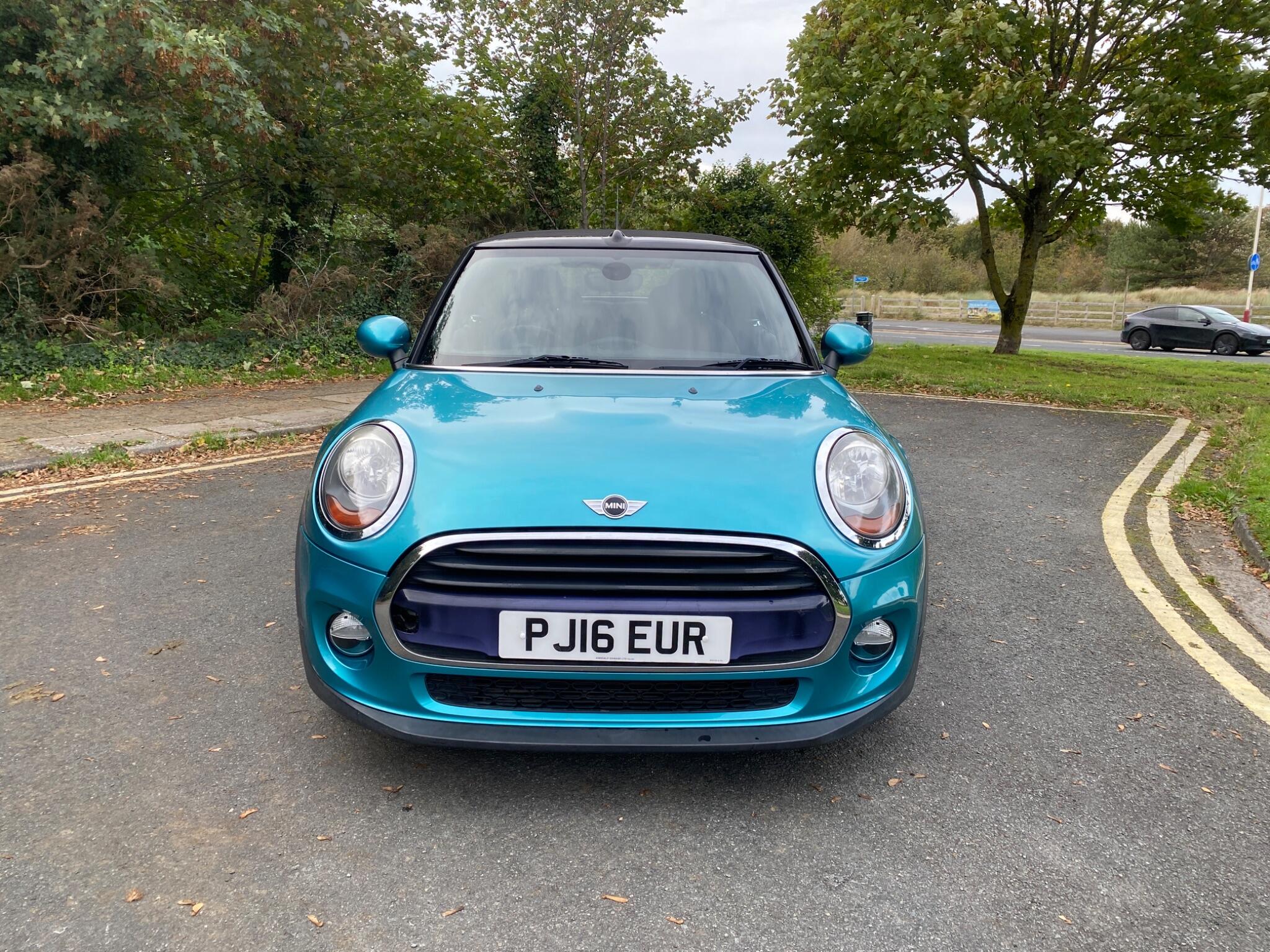 MINI Convertible 1.5 Cooper Euro 6 (s/s) 2dr