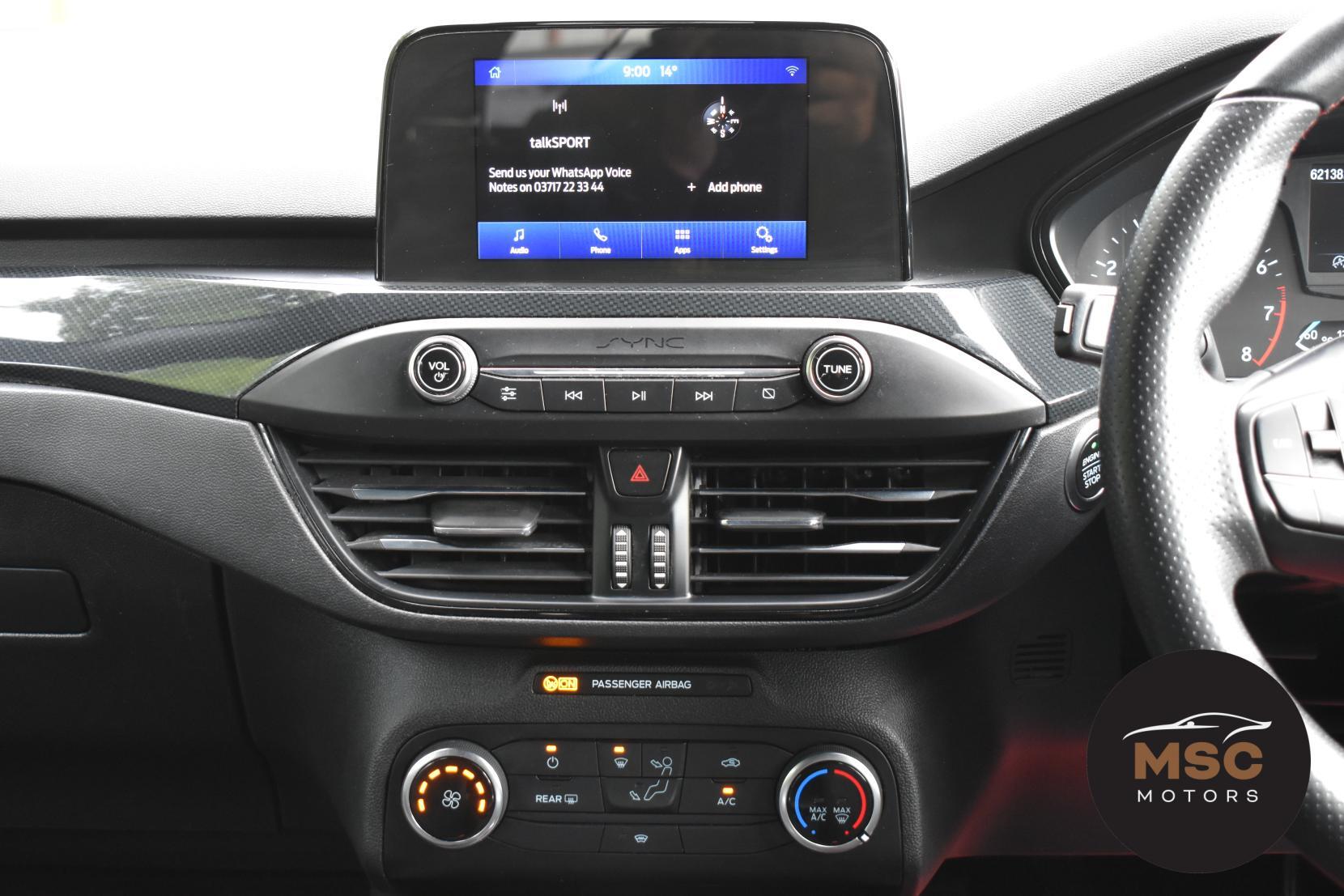 Ford Focus view 43