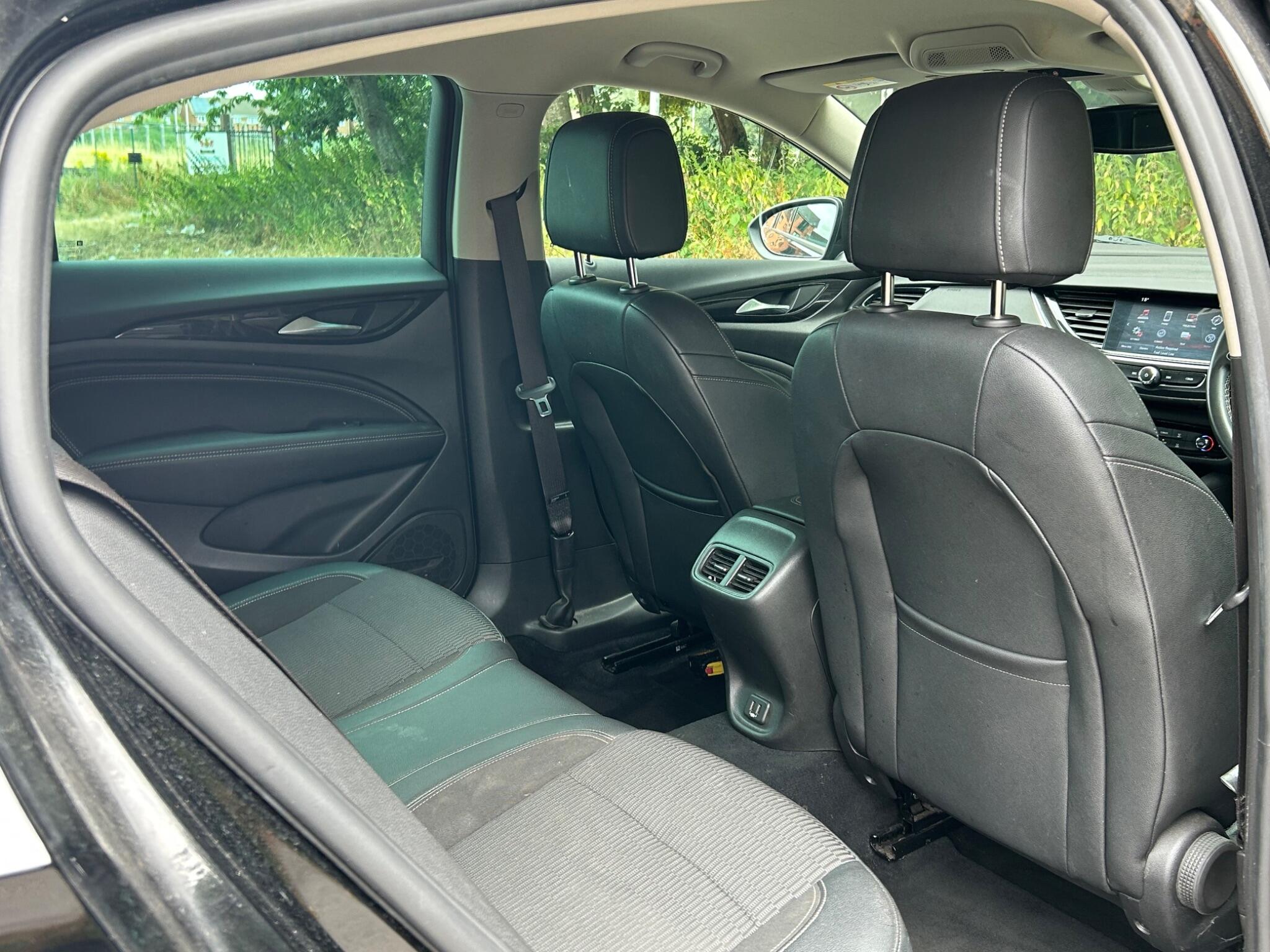 Vauxhall Insignia view 23
