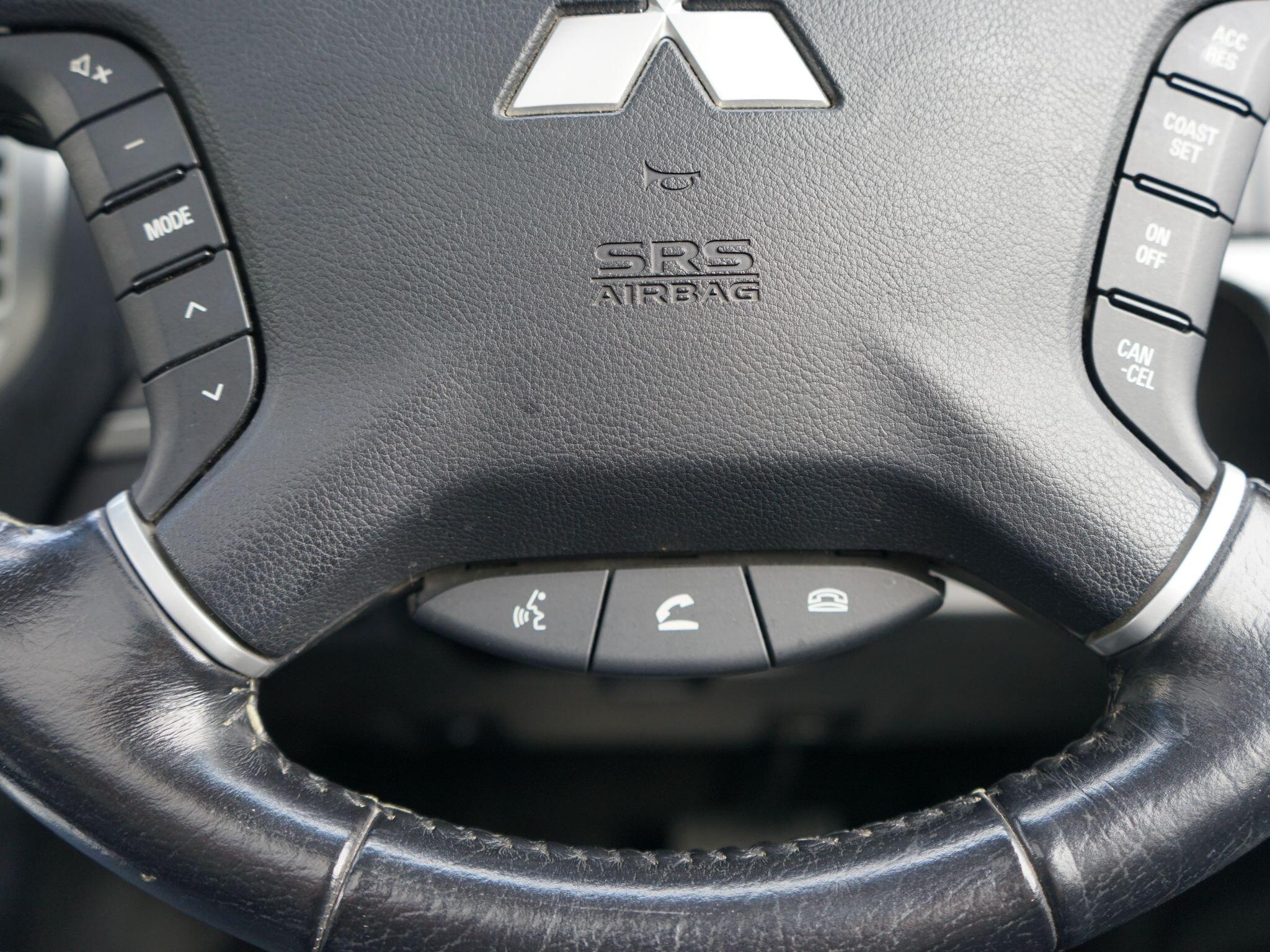 Mitsubishi Shogun view 31