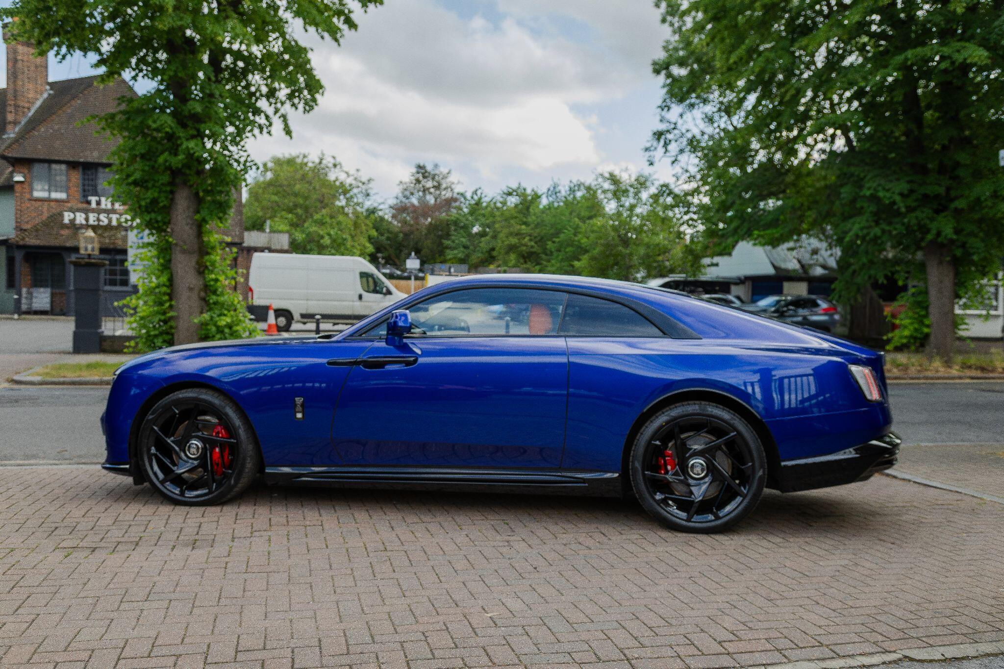Rolls-Royce Spectre view 6