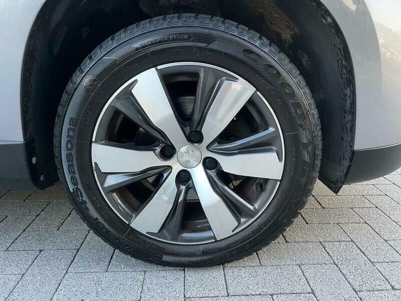 2016 Peugeot 2008 1.2 PureTech Allure Euro 6 (s/s) 5dr • 15,159 miles image 25