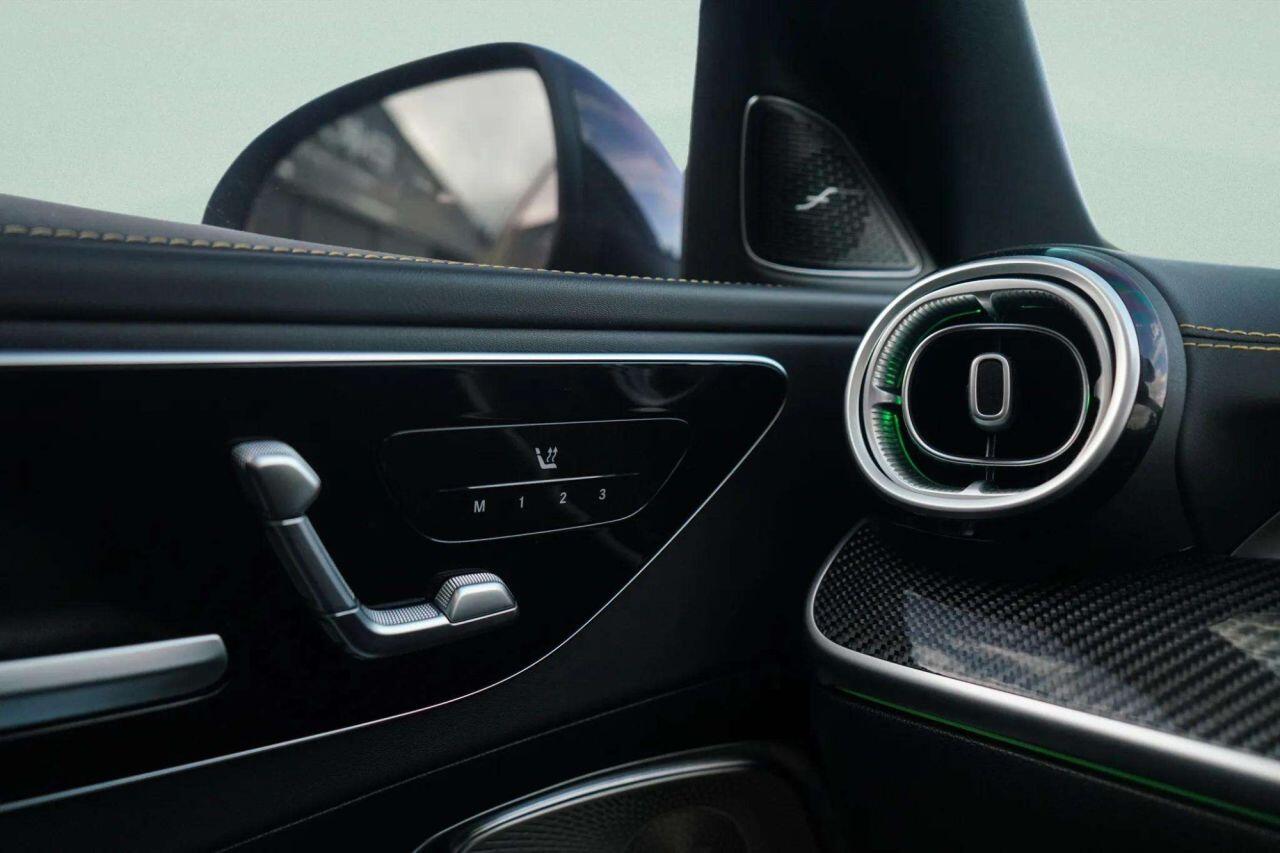 Mercedes-Benz C-Class view 55