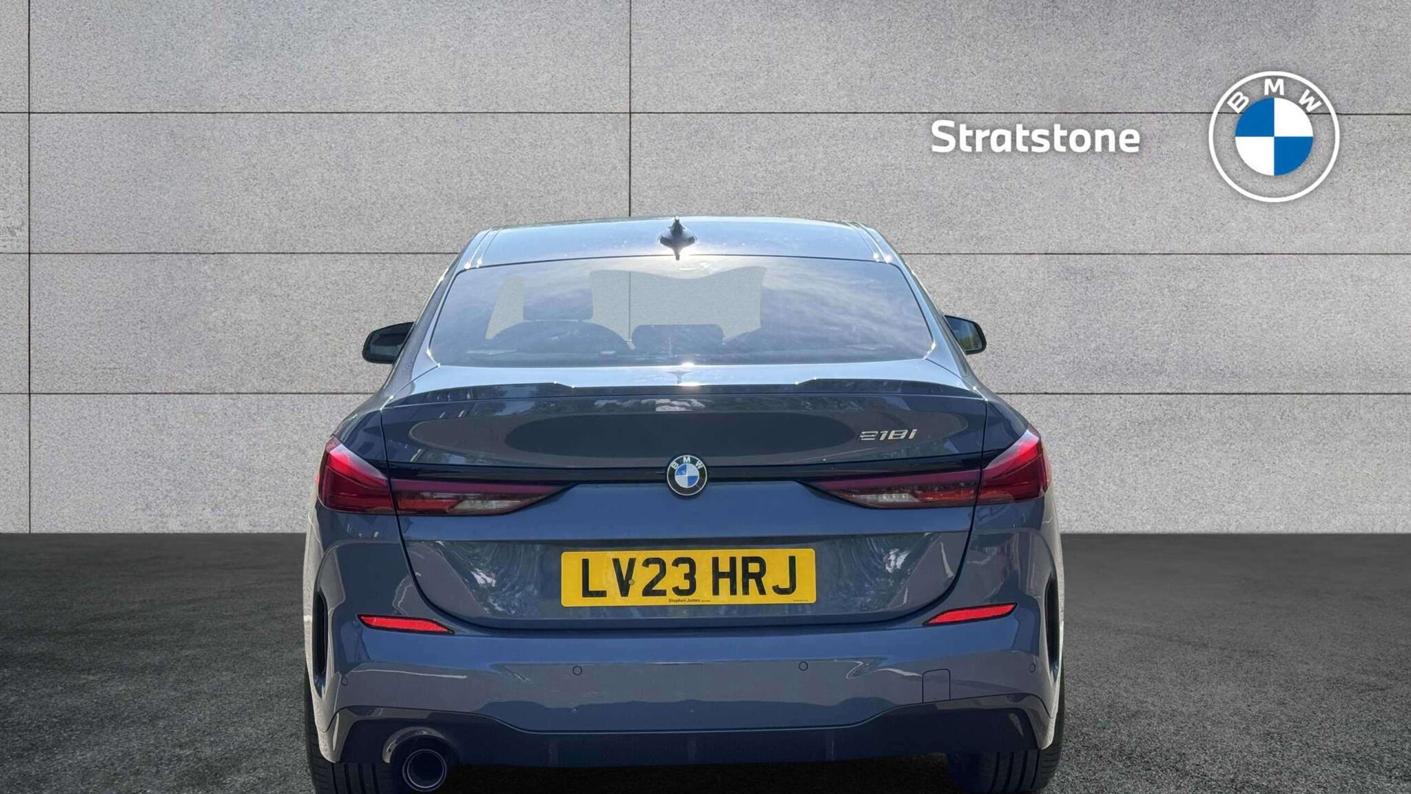 BMW 2 Series view 19