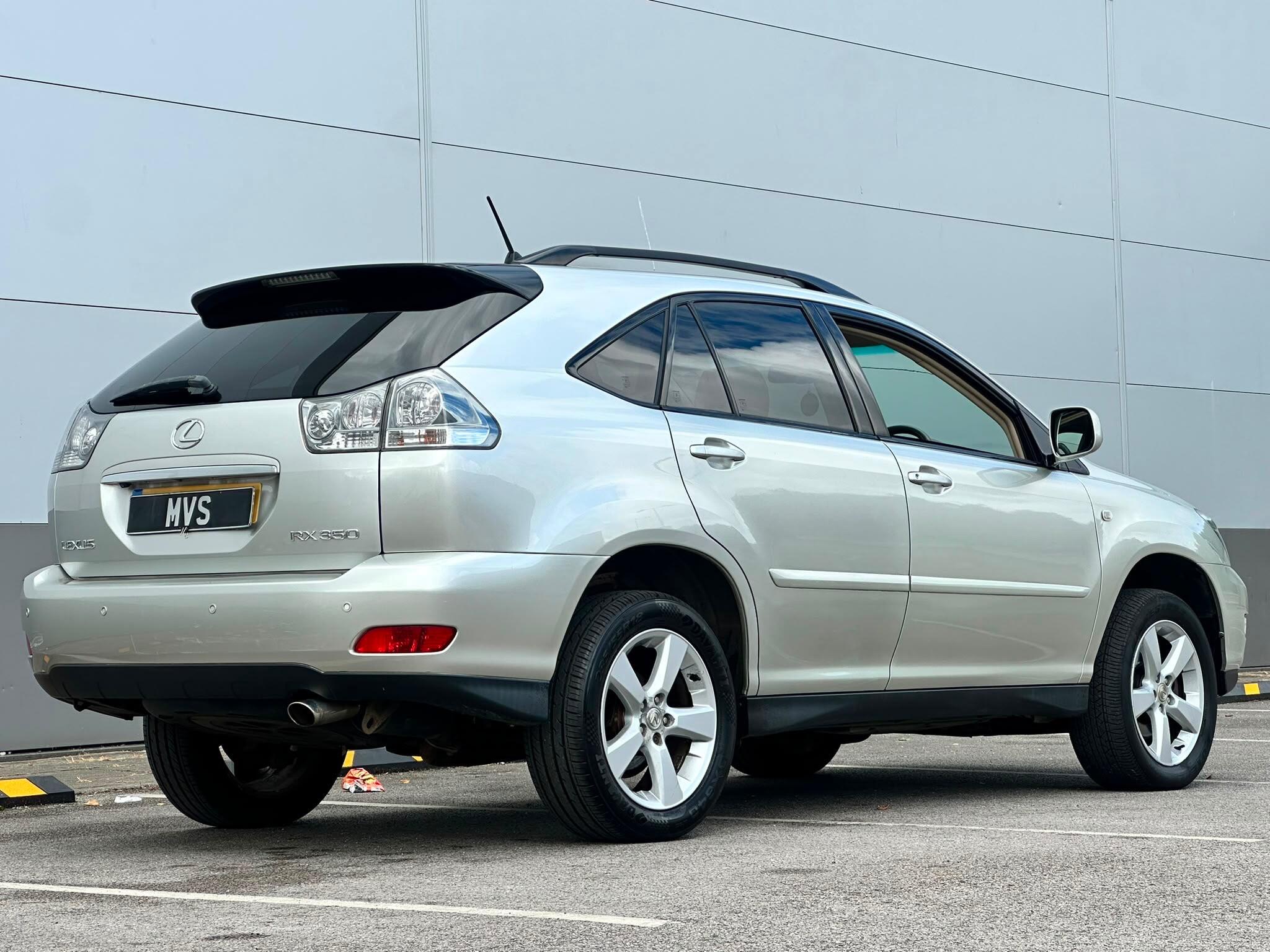 Lexus RX view 10