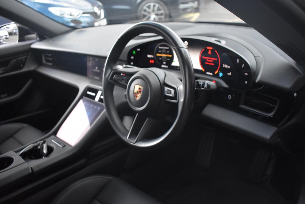 Porsche Taycan view 27