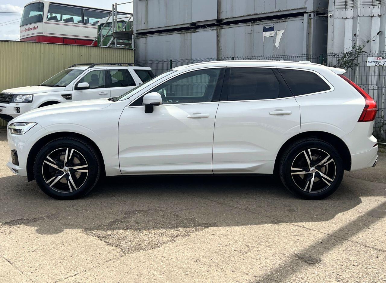 Volvo XC60 view 8