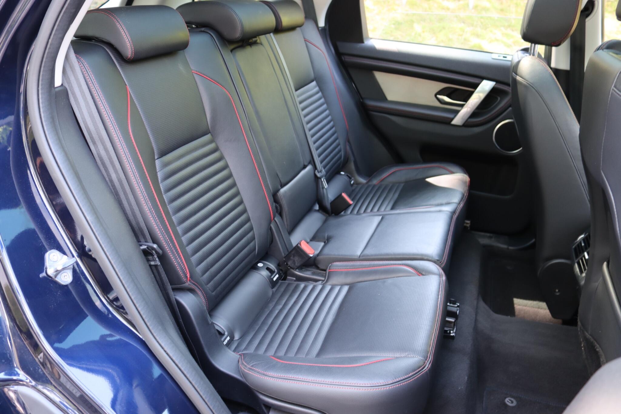 Land Rover Discovery Sport view 7
