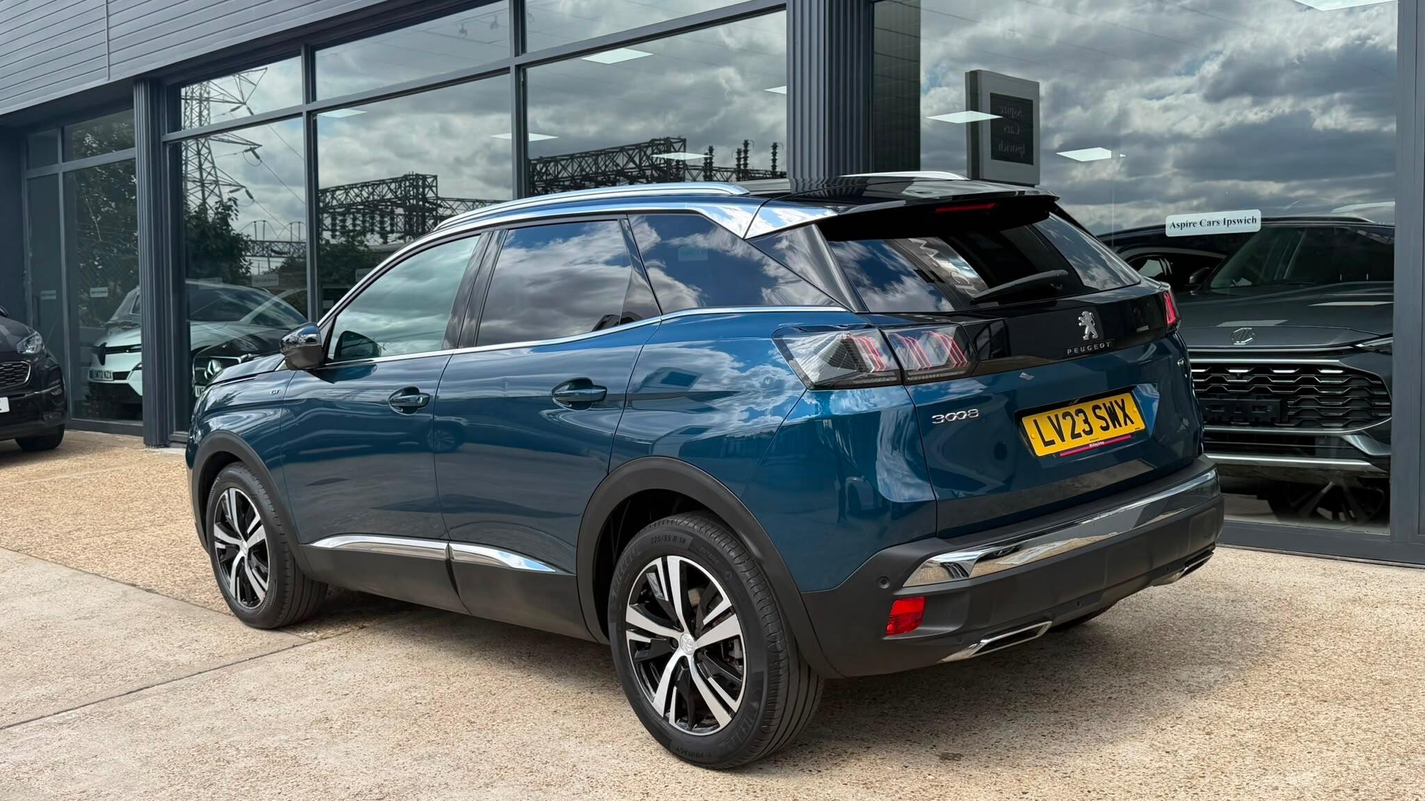 Peugeot 3008 view 8