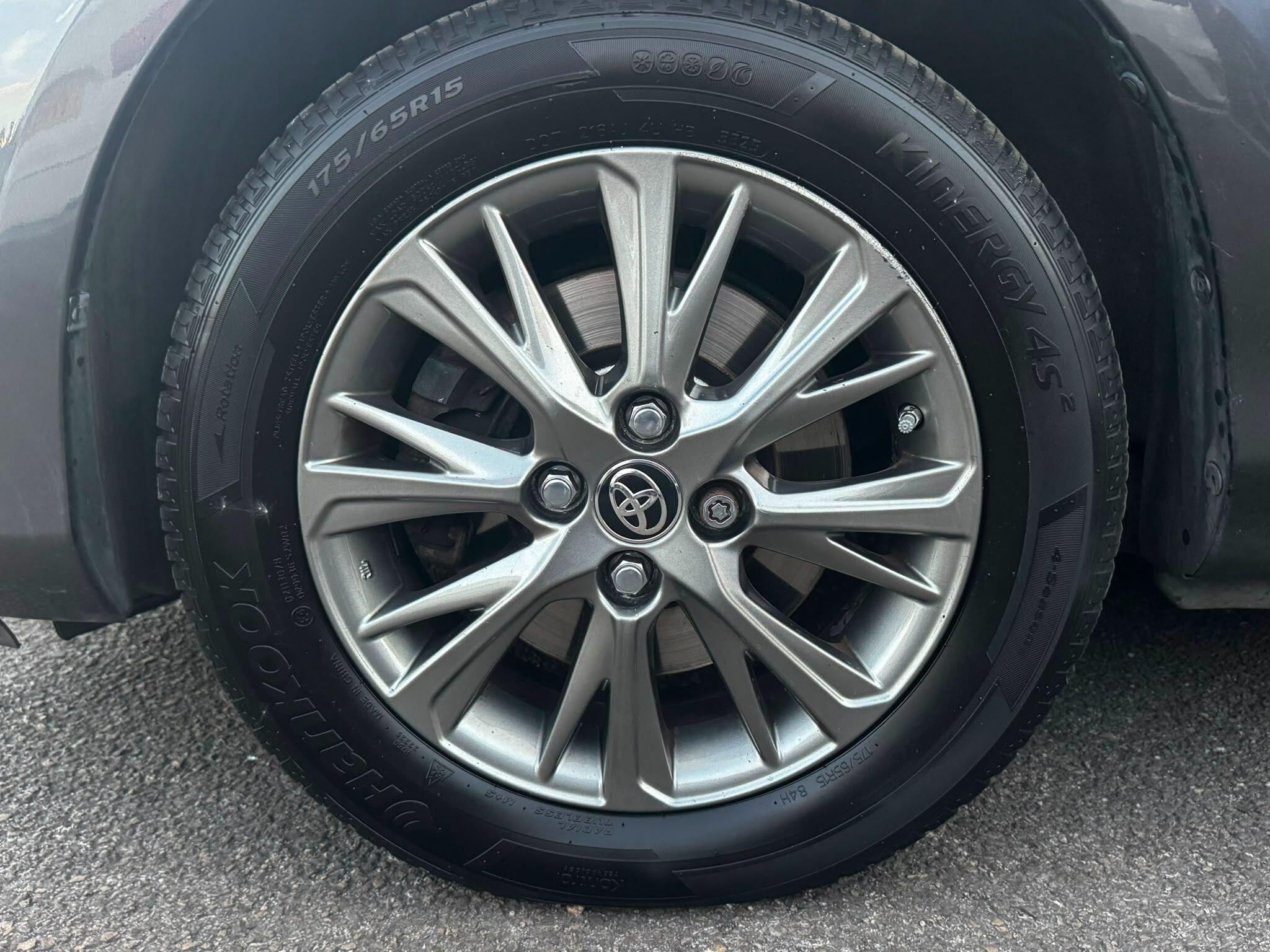 Toyota Yaris view 42