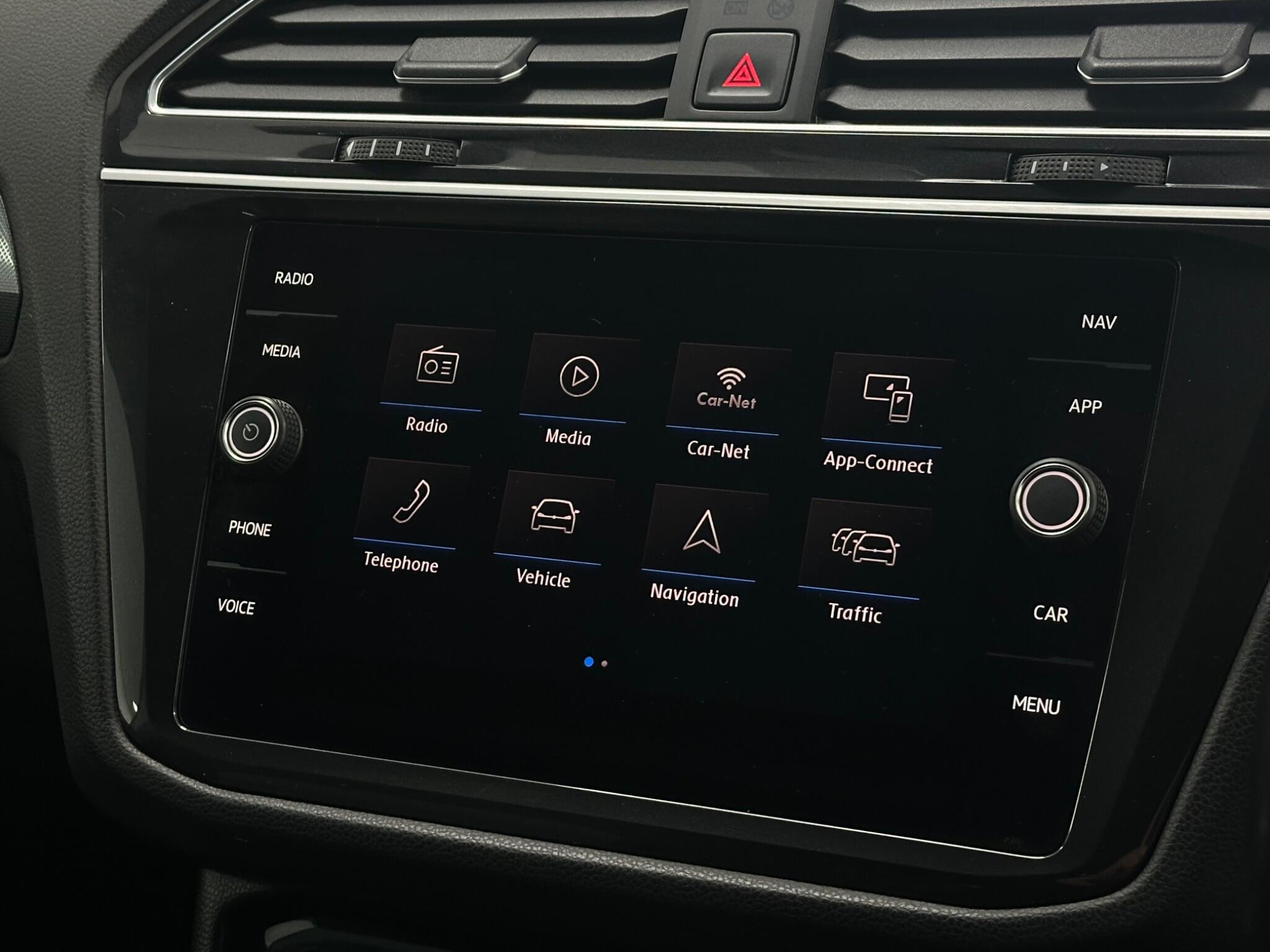 Volkswagen Tiguan view 33