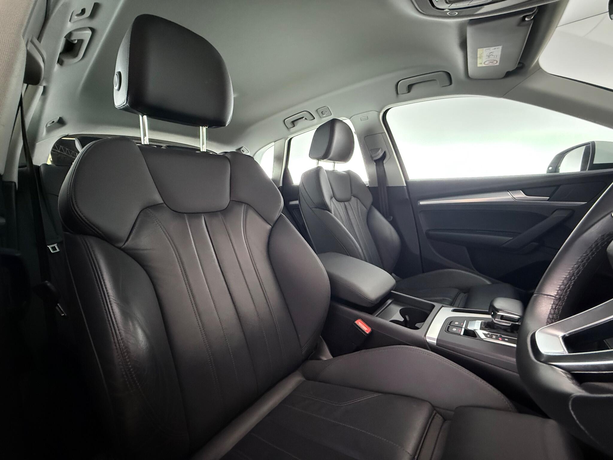 Audi Q5 view 30