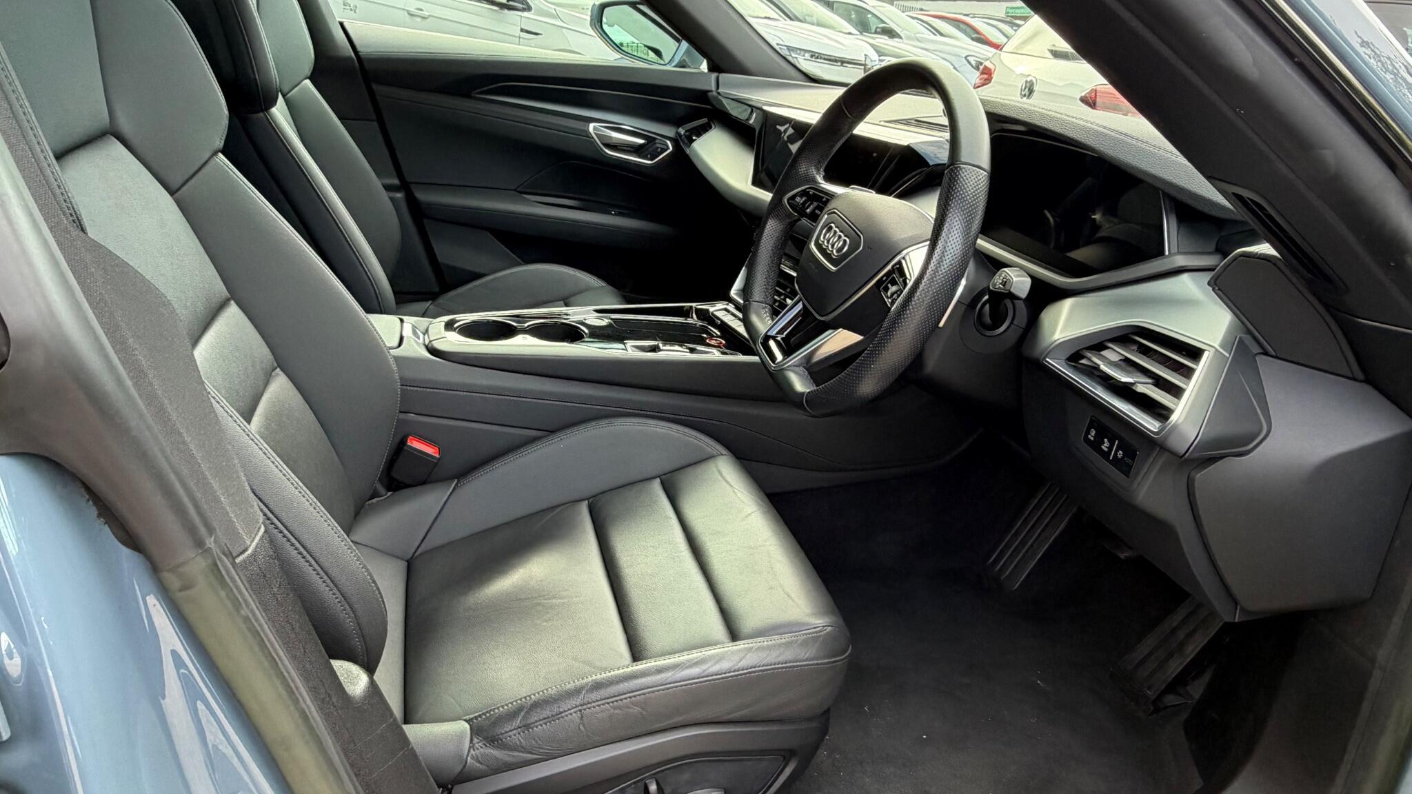 Audi E-Tron GT view 8