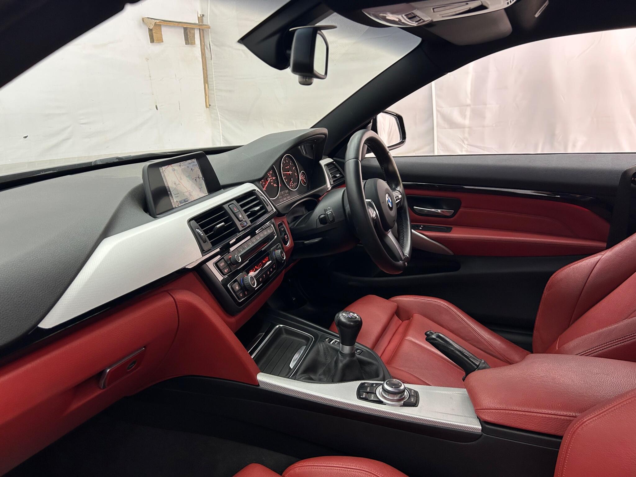 BMW 4 Series view 14
