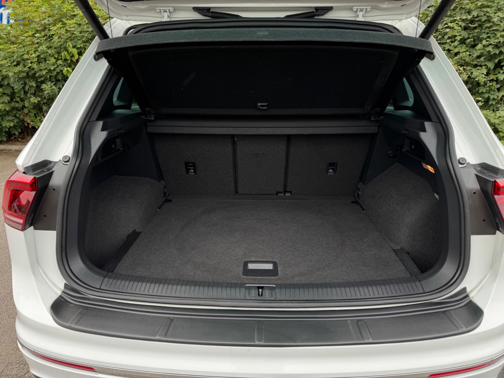 Volkswagen Tiguan view 35