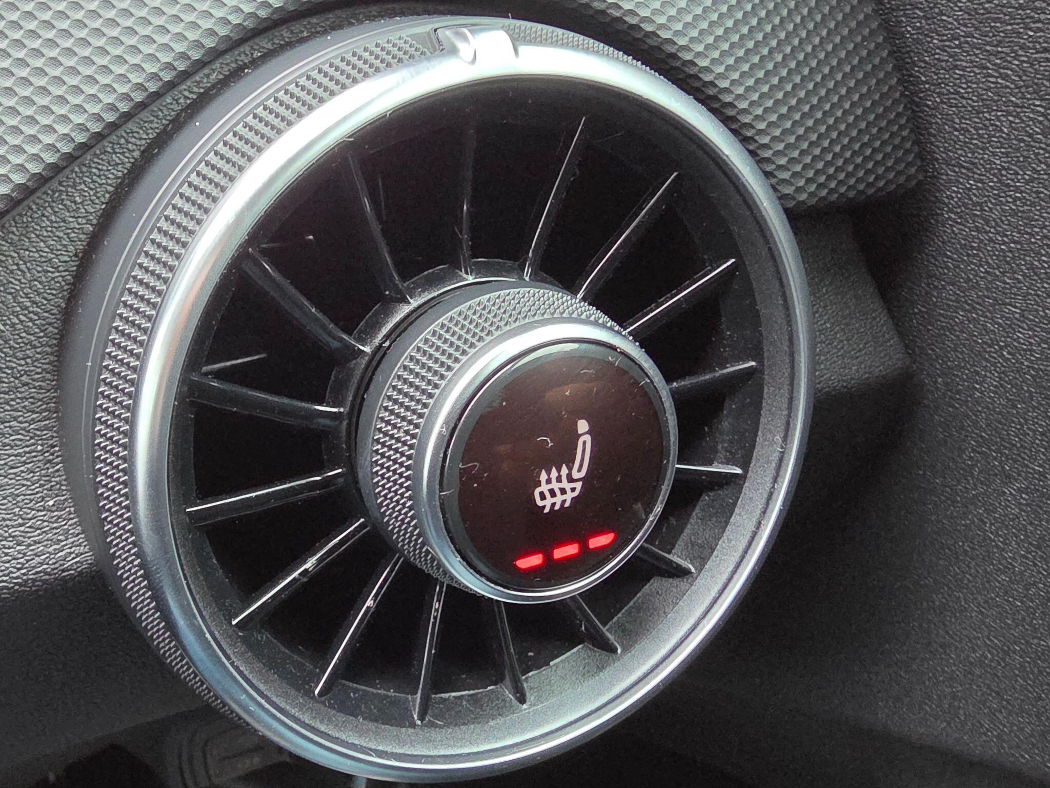 Audi TT view 19
