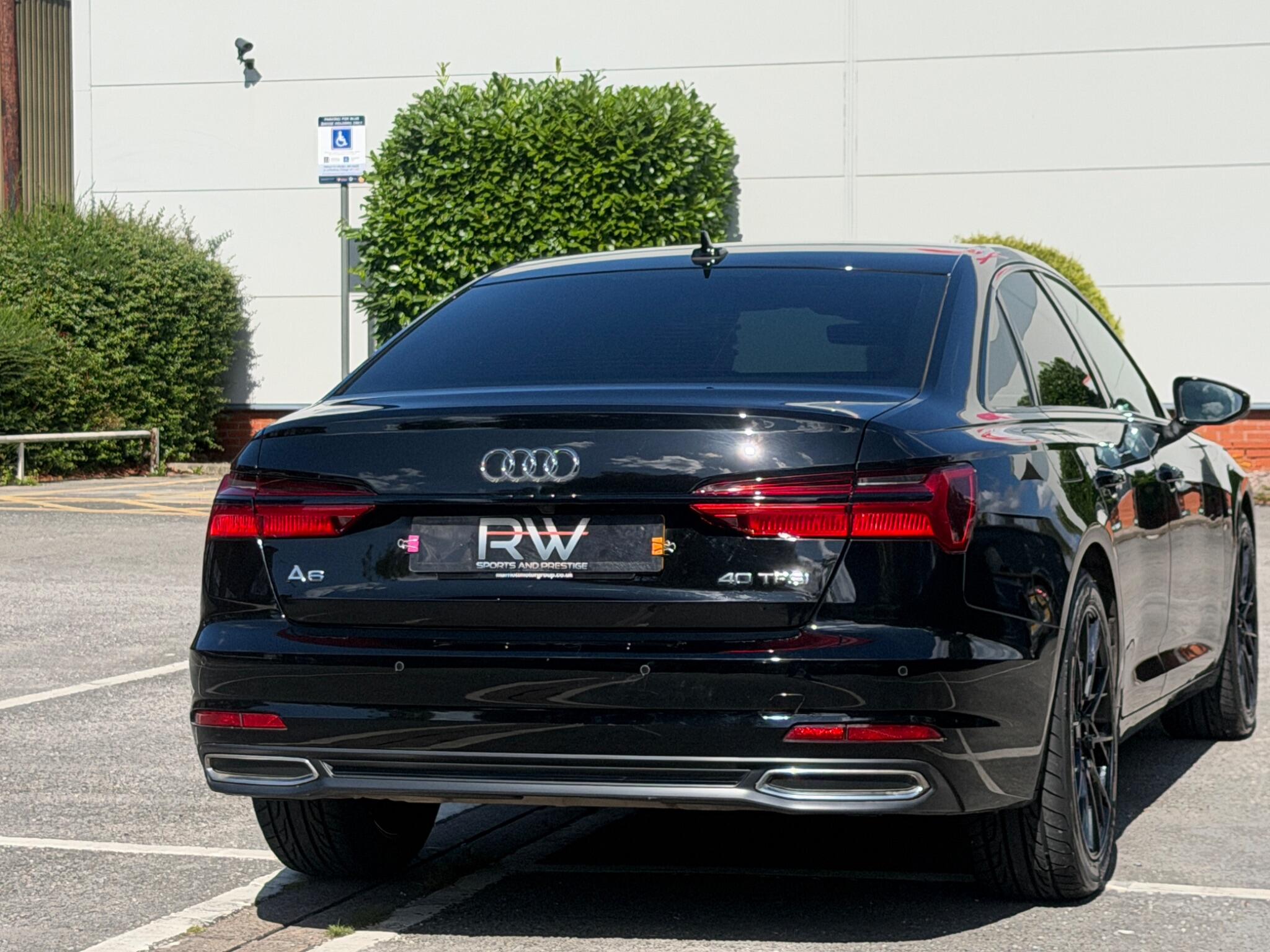 Audi A6 Saloon view 33