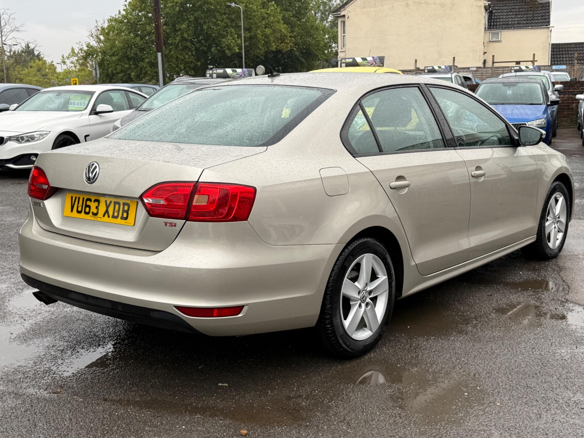 Volkswagen Jetta - Image 17