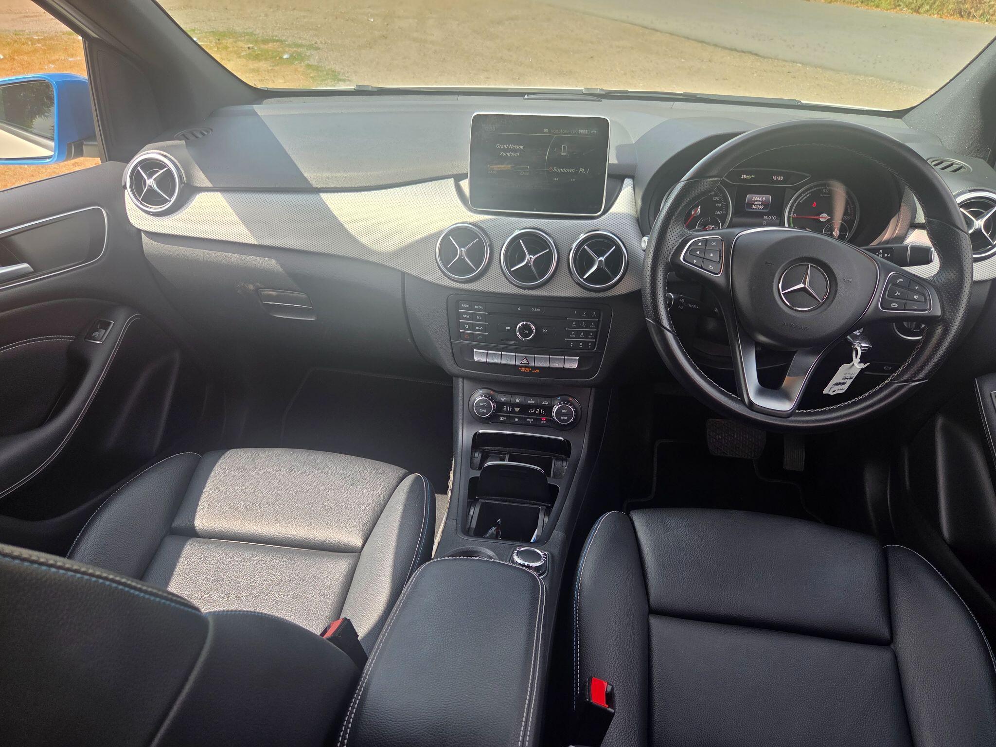 Mercedes-Benz B-Class view 13