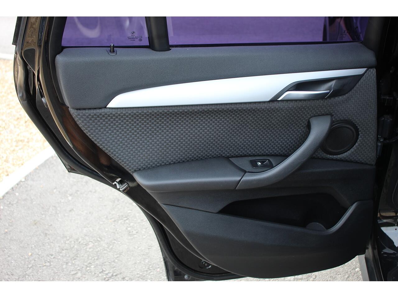 BMW X1 view 35