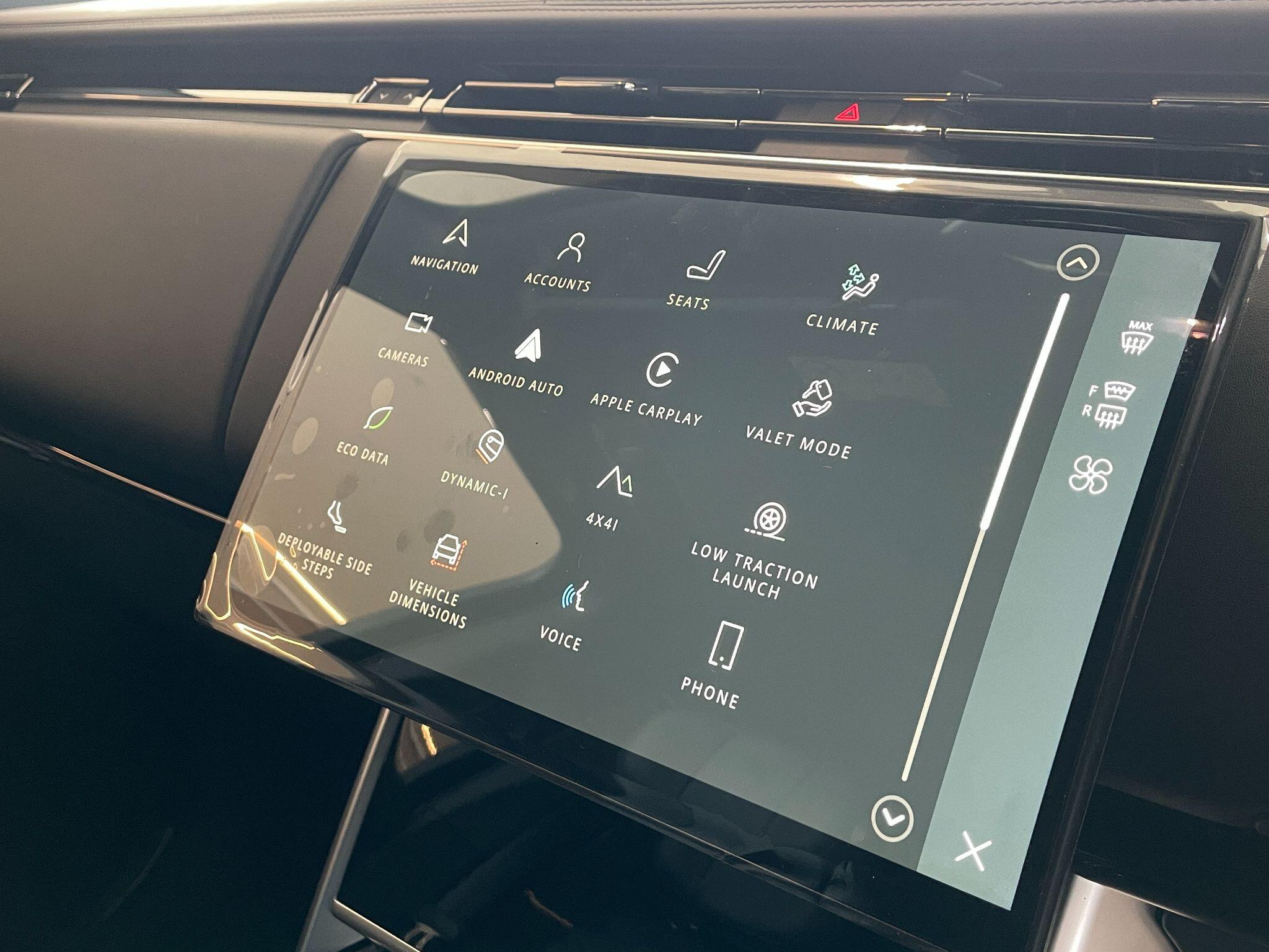 Land Rover Range Rover view 20