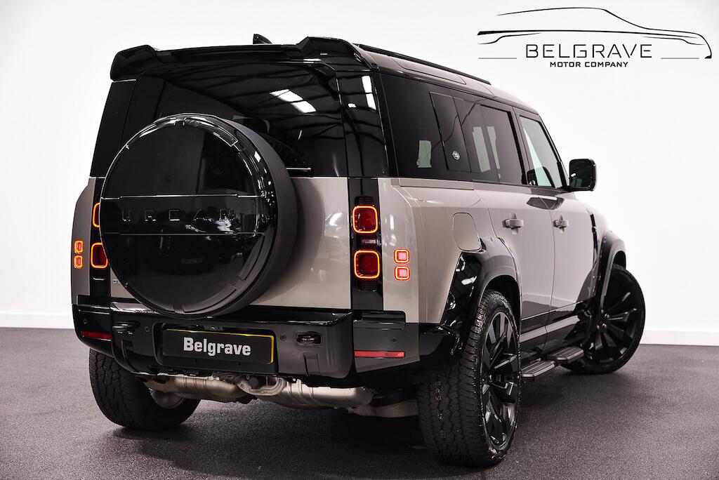 Land Rover Defender view 5