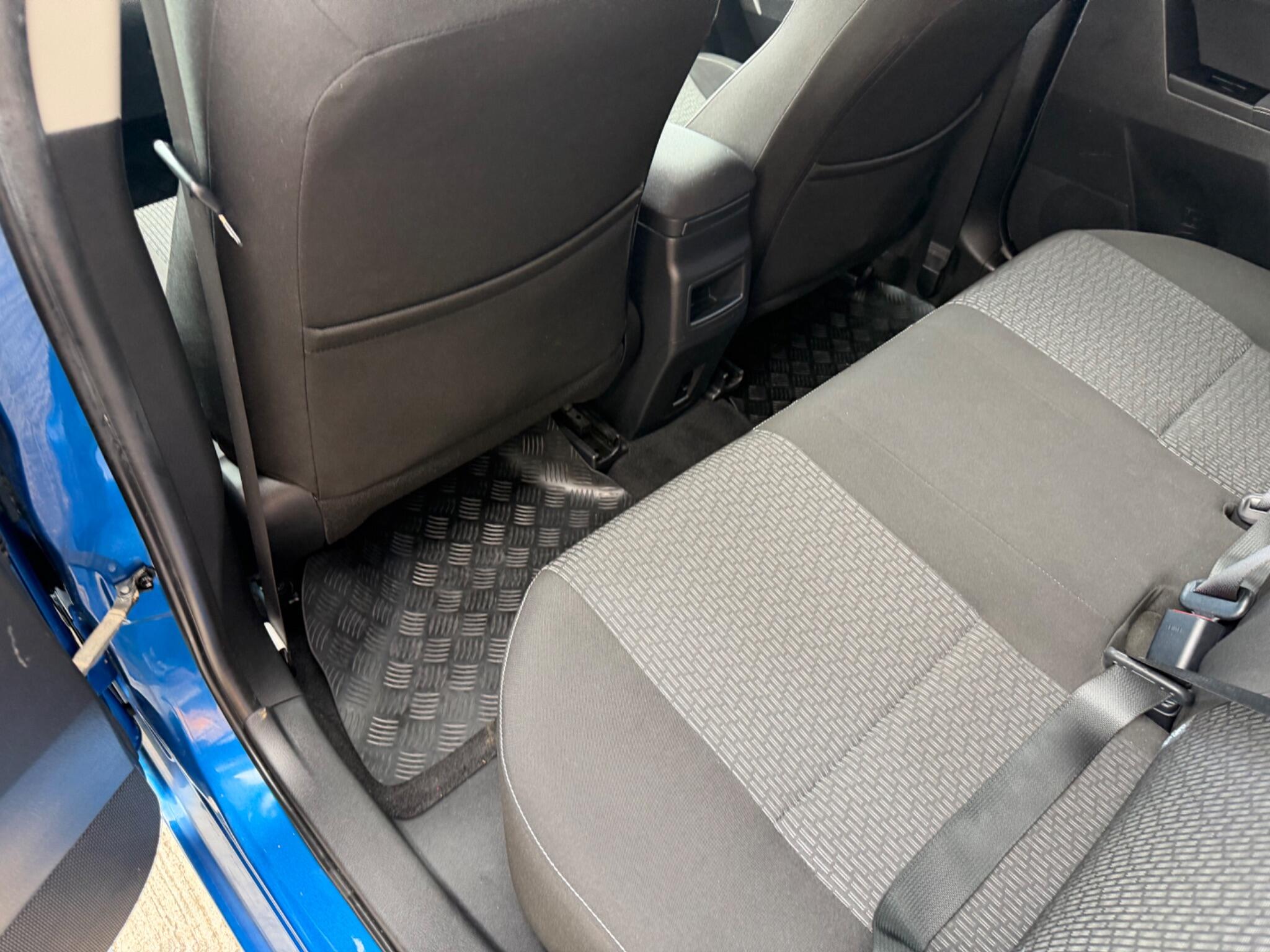 Toyota Auris view 68