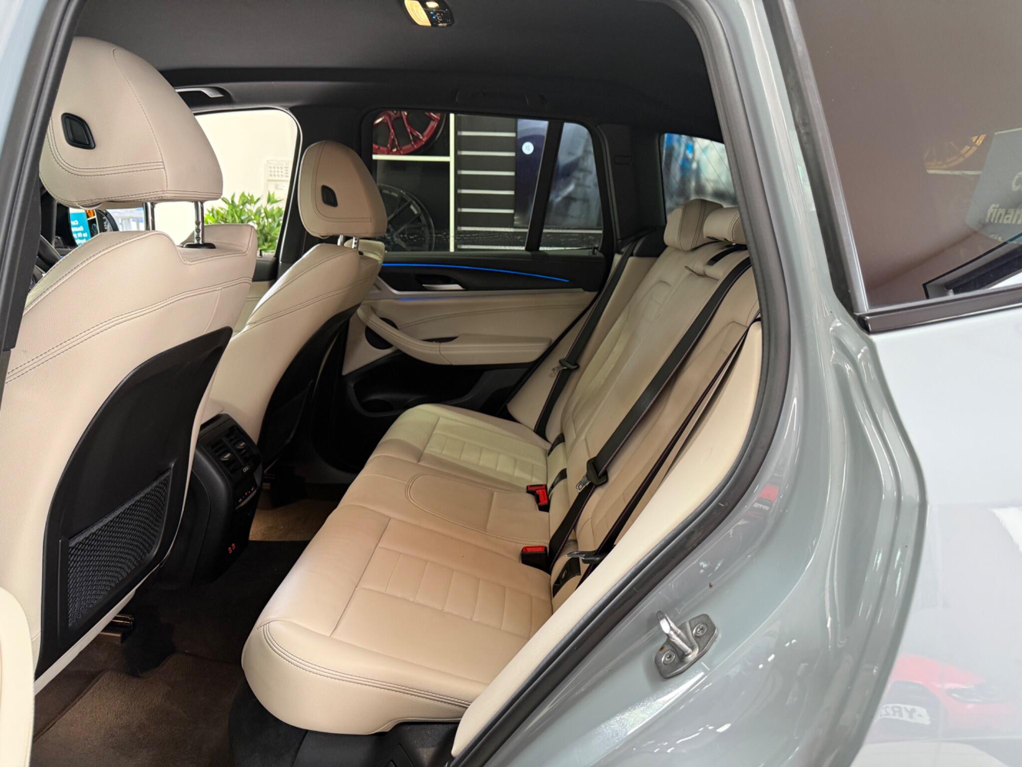 BMW X3 view 31