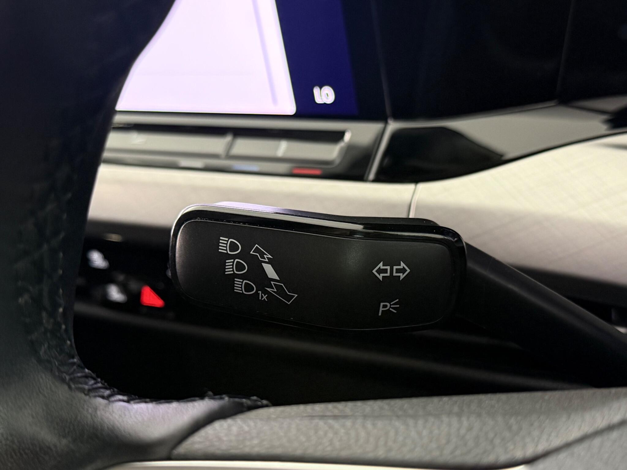 Volkswagen Golf view 16