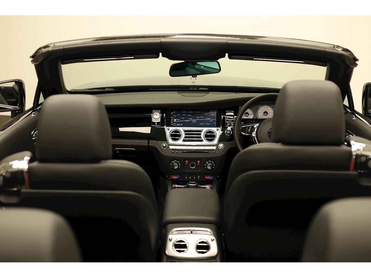 Rolls-Royce Dawn view 40