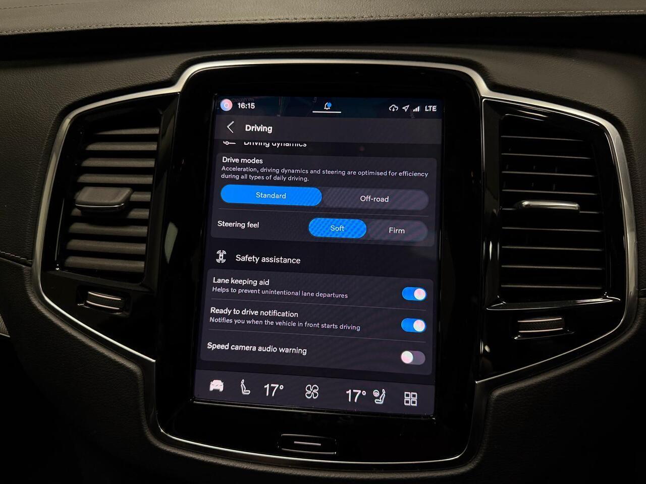Volvo XC90 view 28