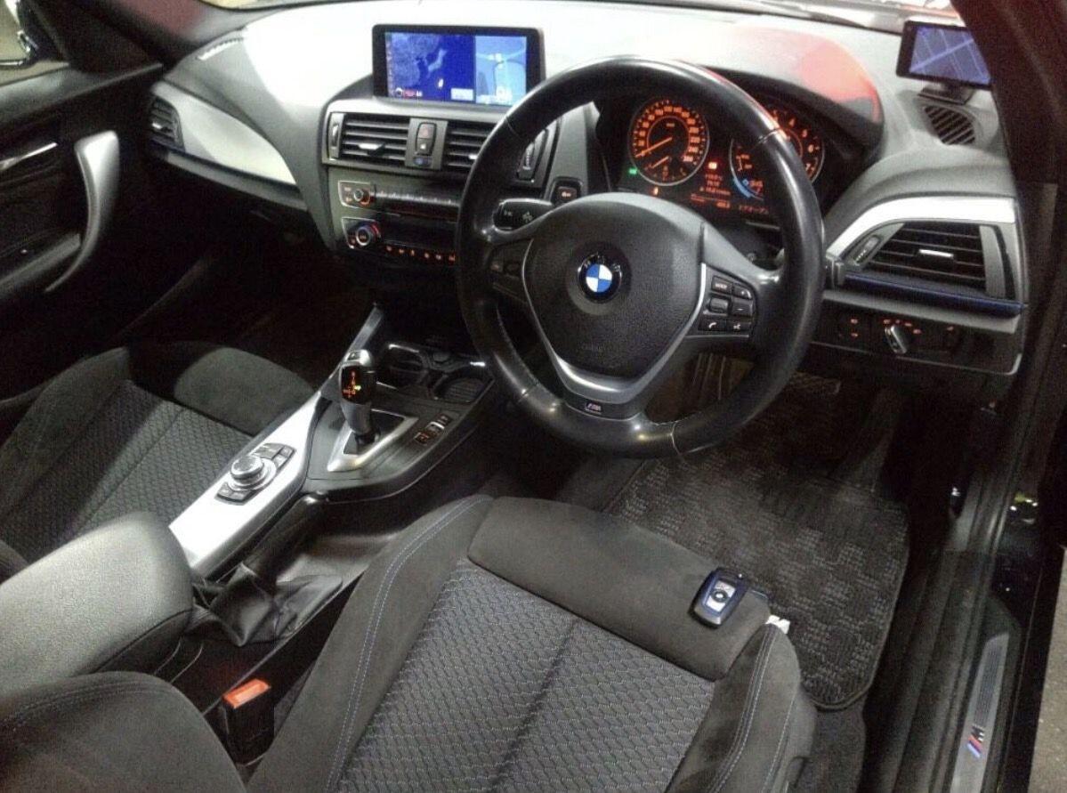 BMW 1 Series view 5