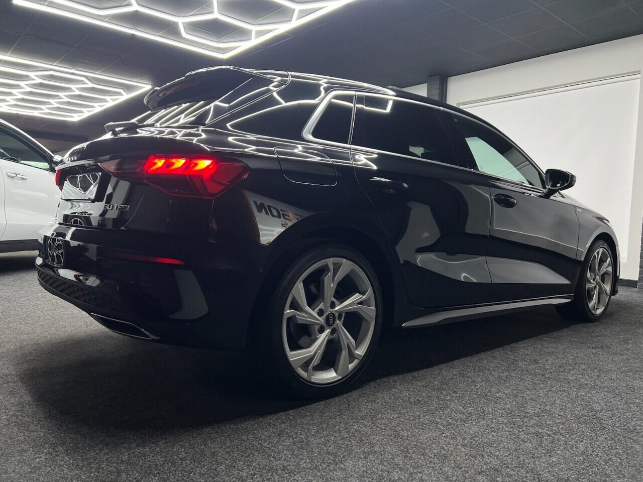 Audi A3 view 14