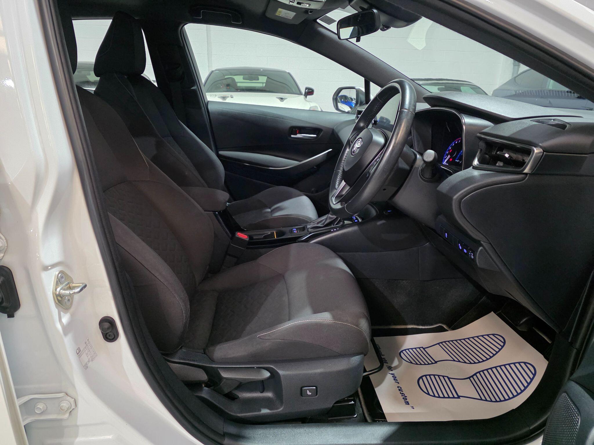 Toyota Corolla view 6