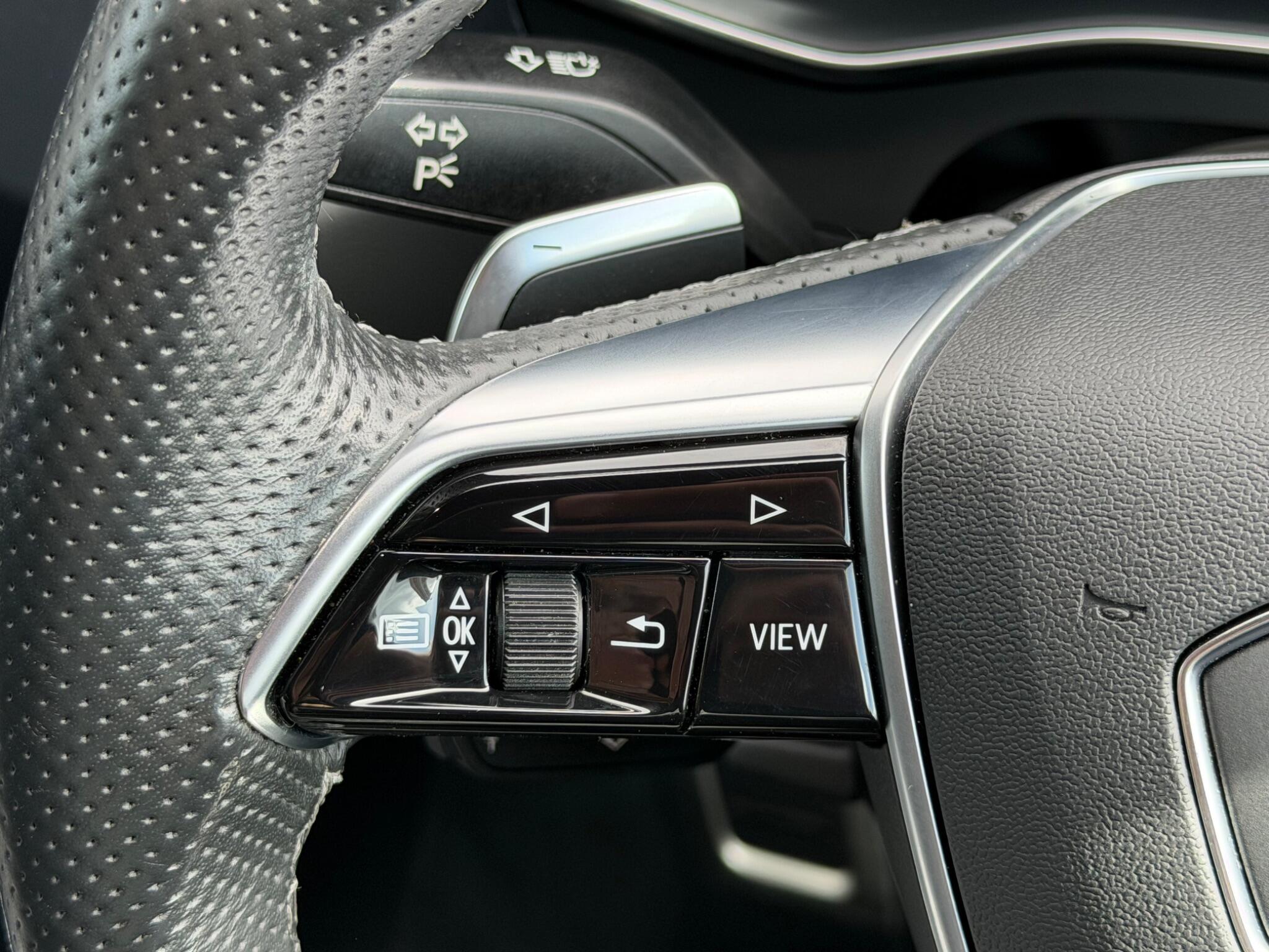 Audi A6 view 26