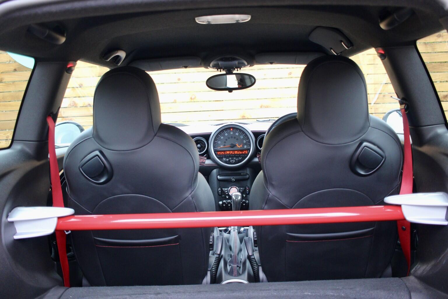 Mini Hatch view 9