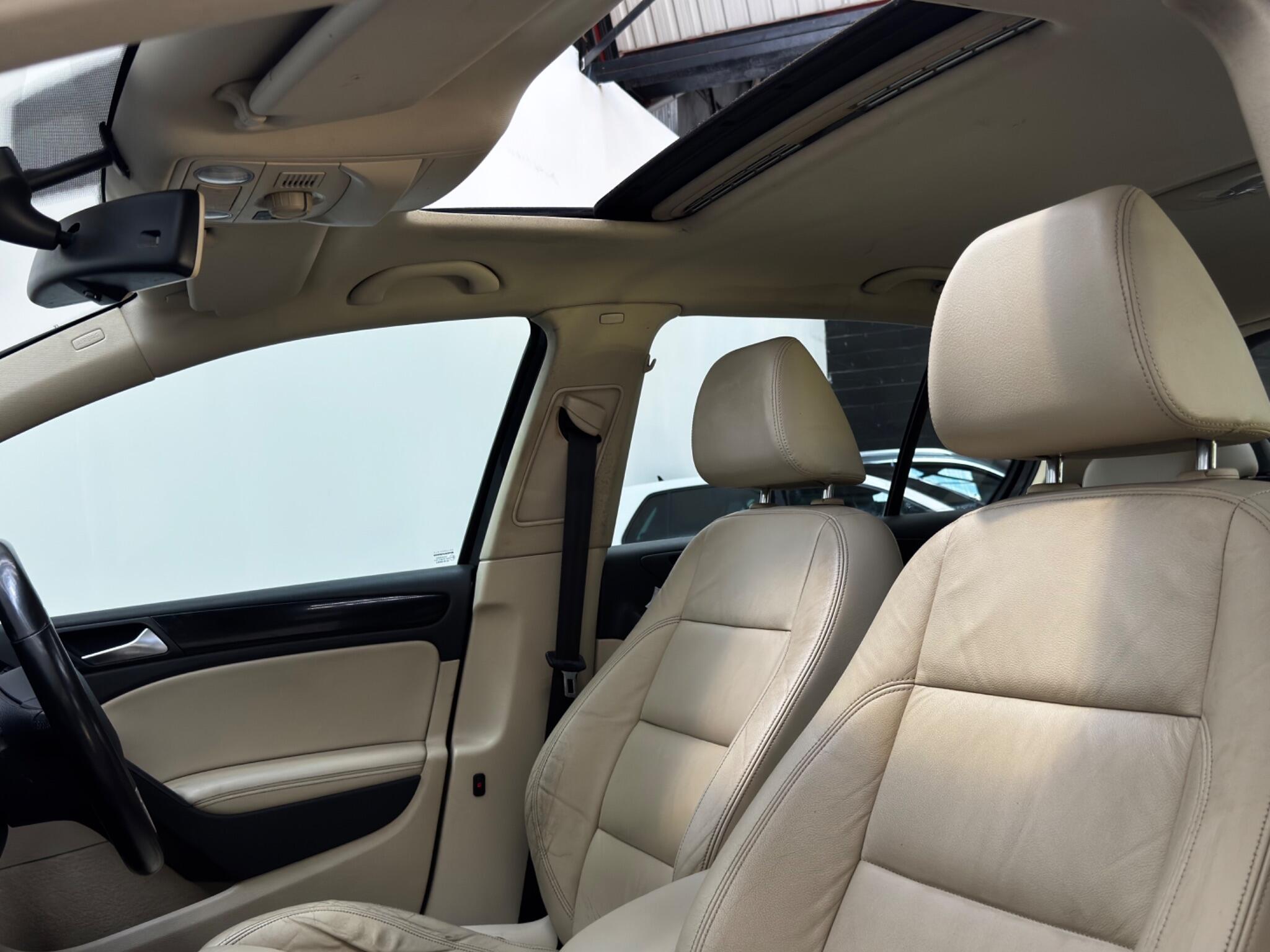 Volkswagen Golf view 40