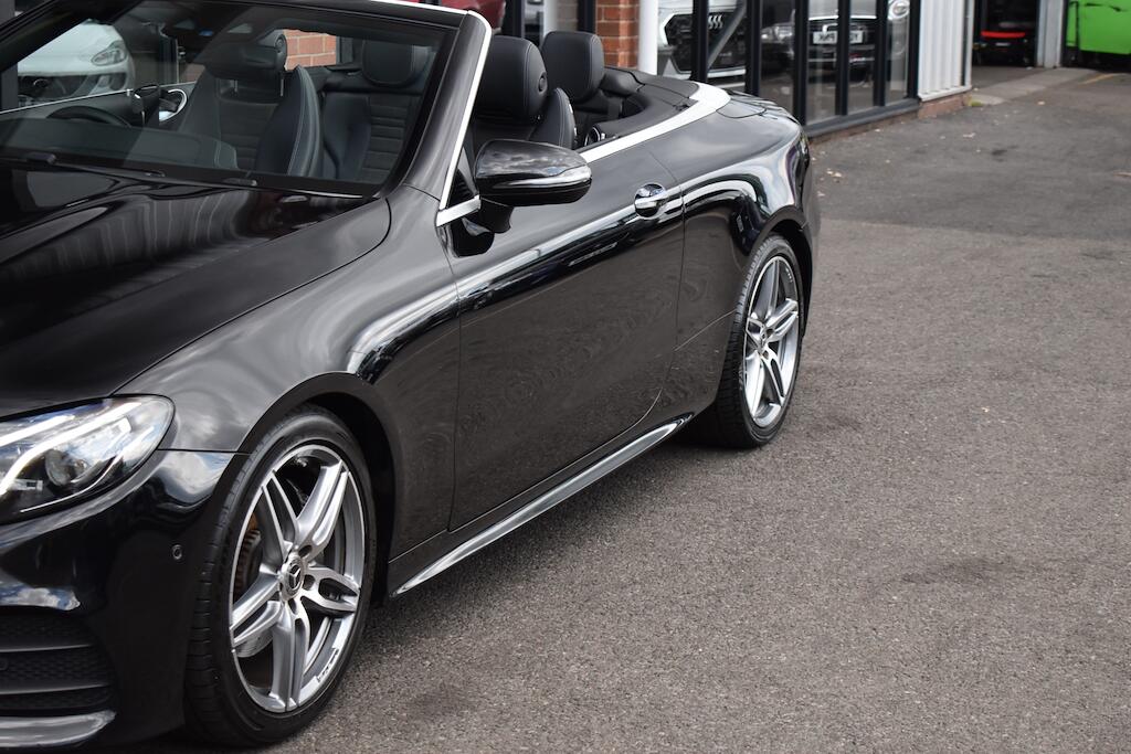 Mercedes-Benz E Class view 28