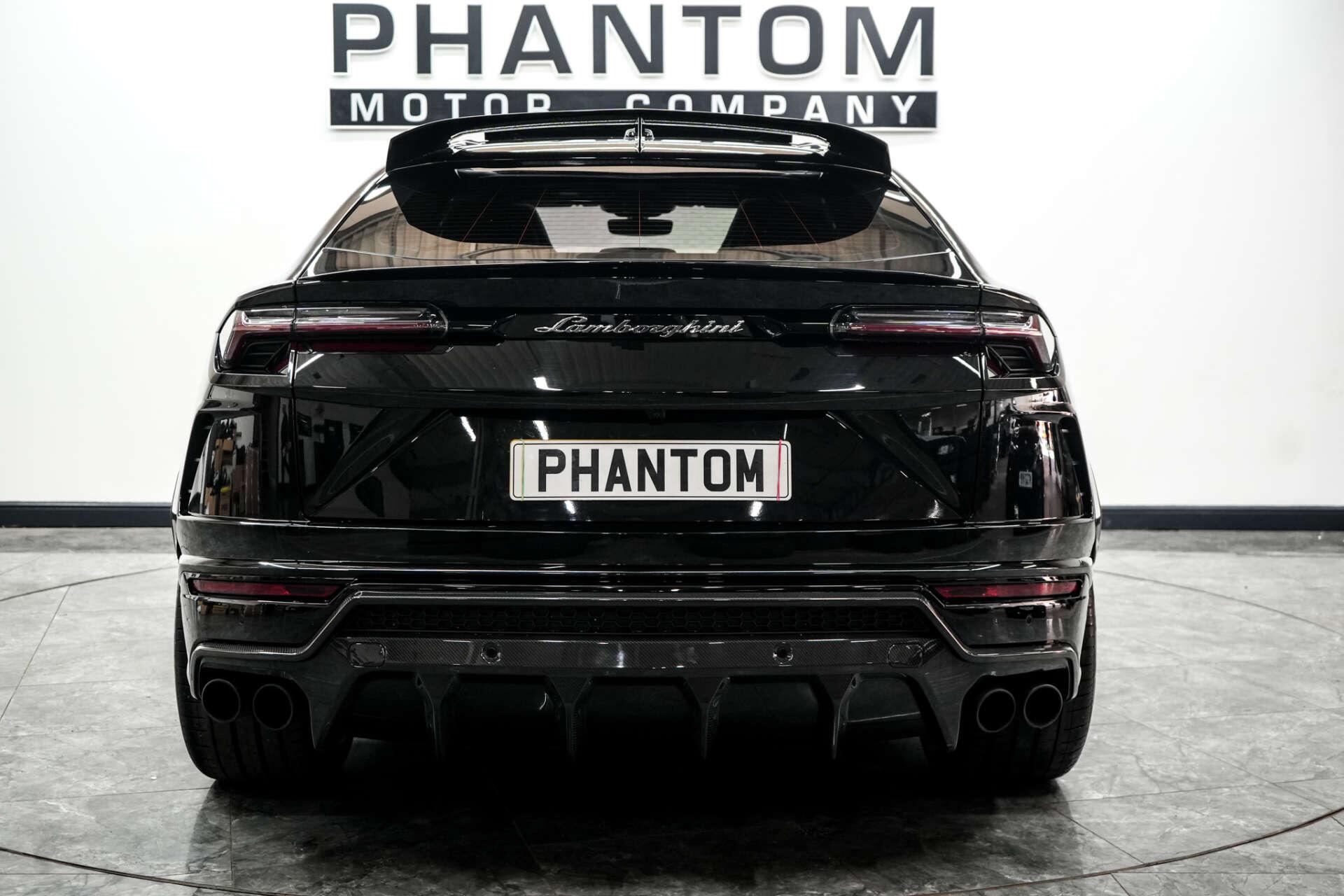 Lamborghini Urus view 4