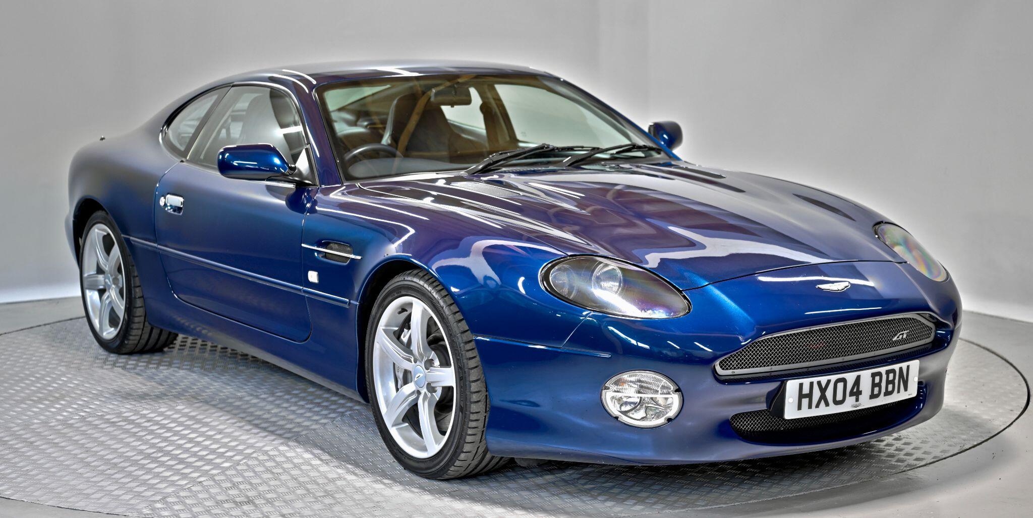 Aston Martin DB7 view 5