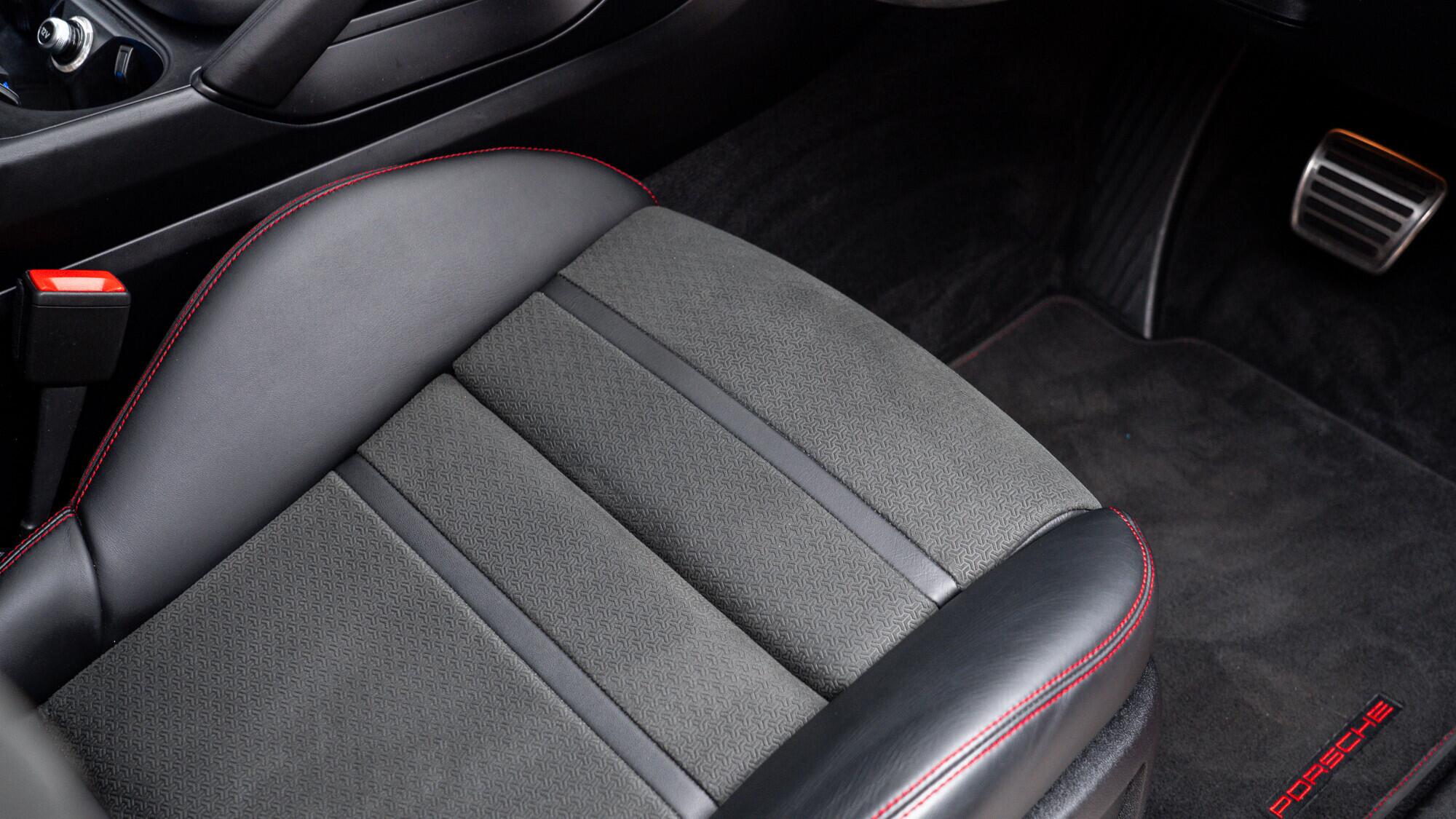Porsche Cayenne view 42