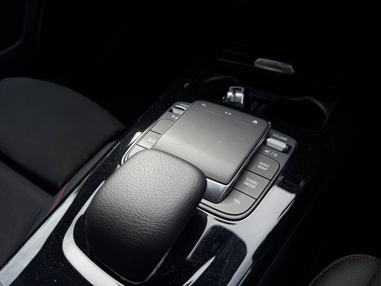Mercedes-Benz A-Class view 38