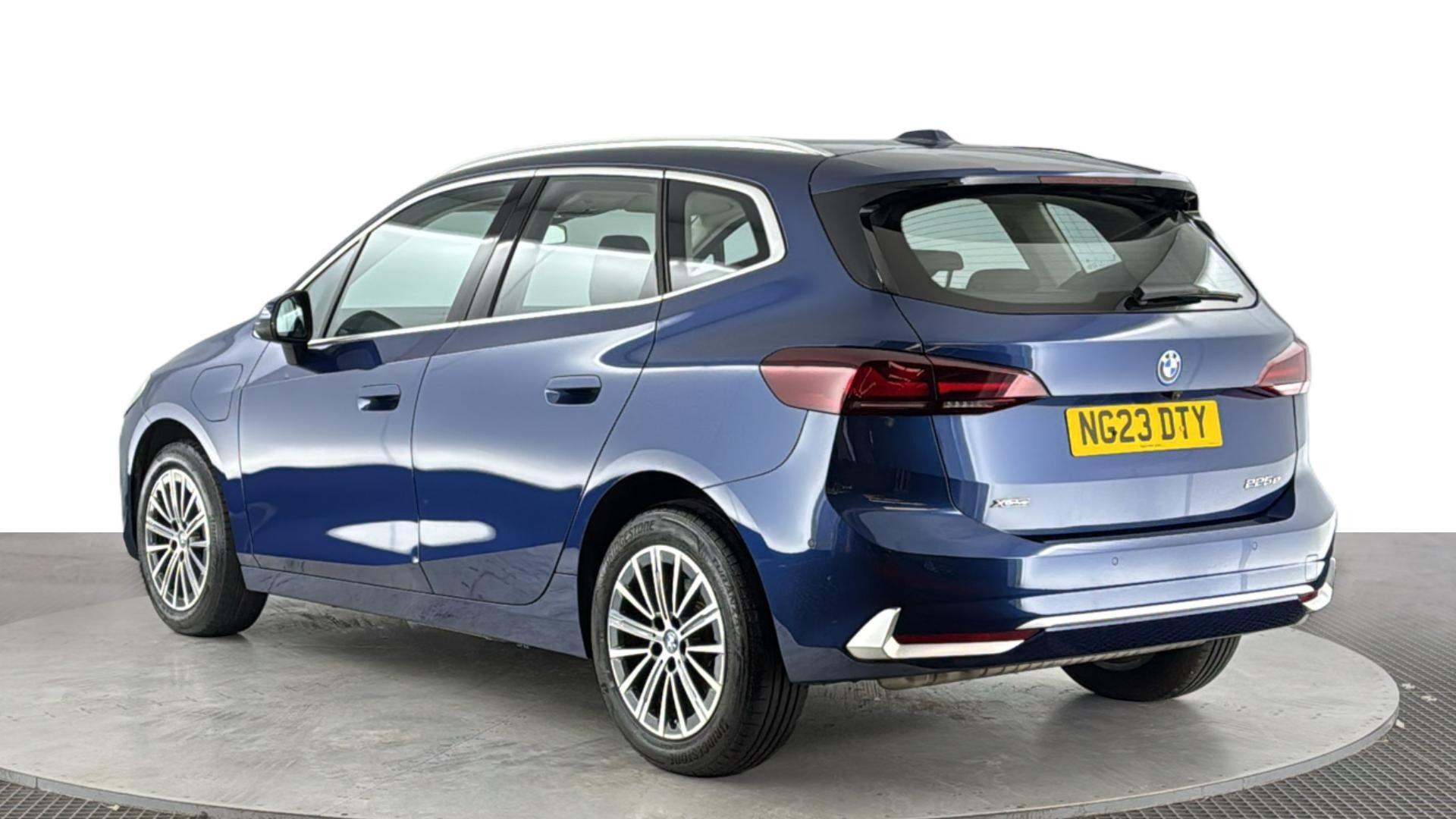 BMW 2 Series Active Tourer view 6