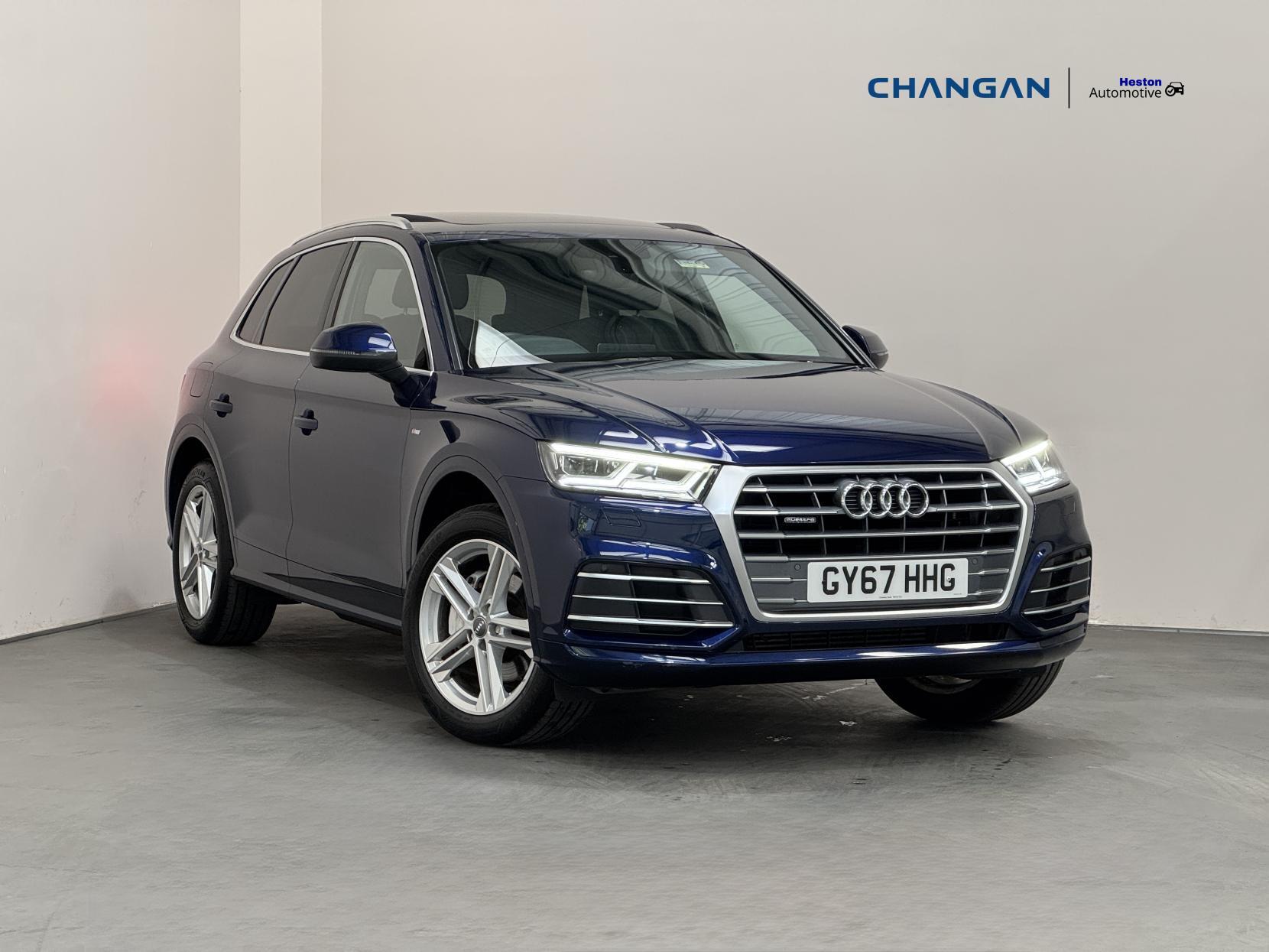 Audi Q5 main image