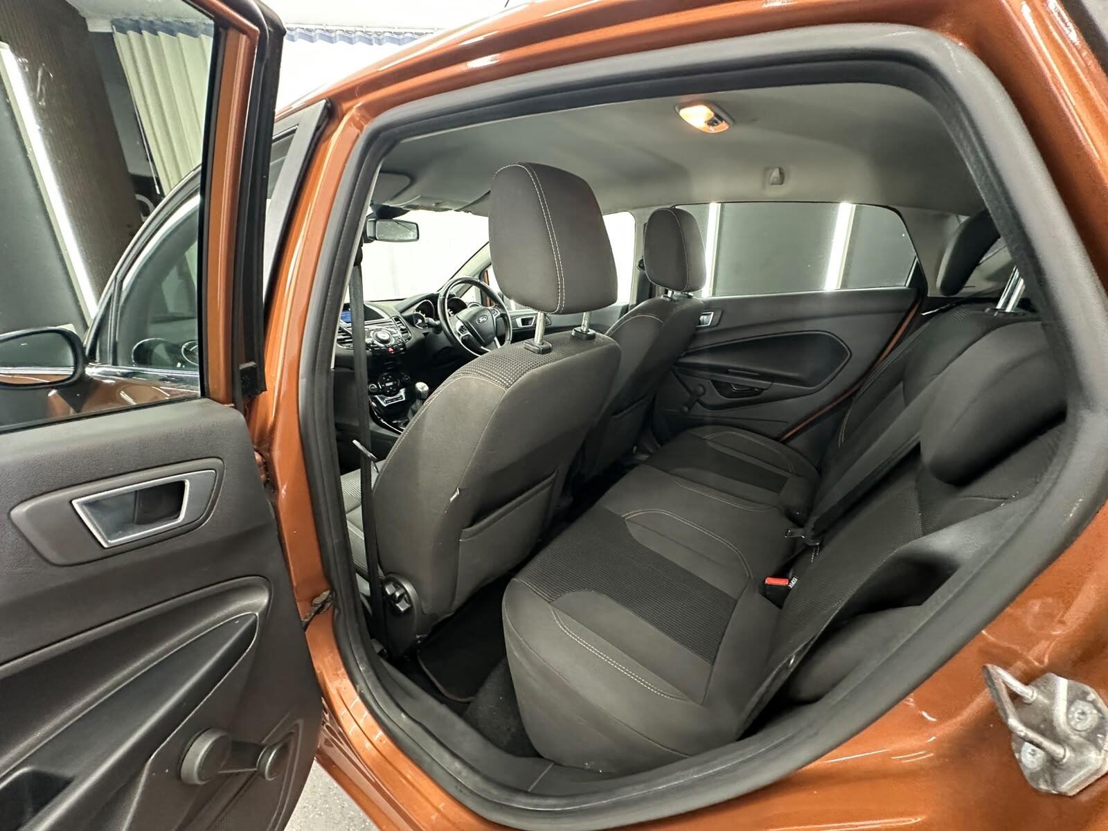 Ford Fiesta view 30