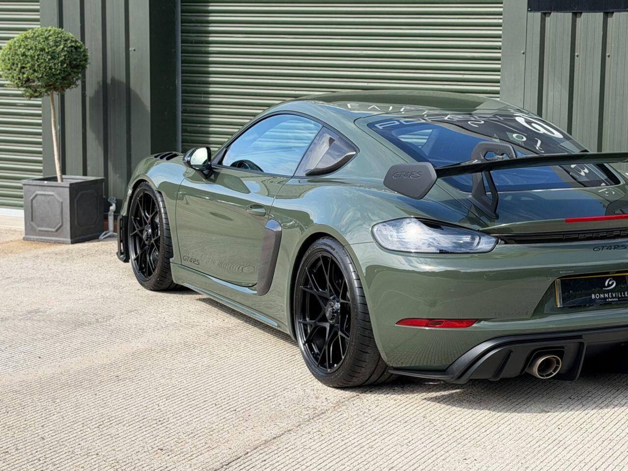 Porsche 718 Cayman view 34