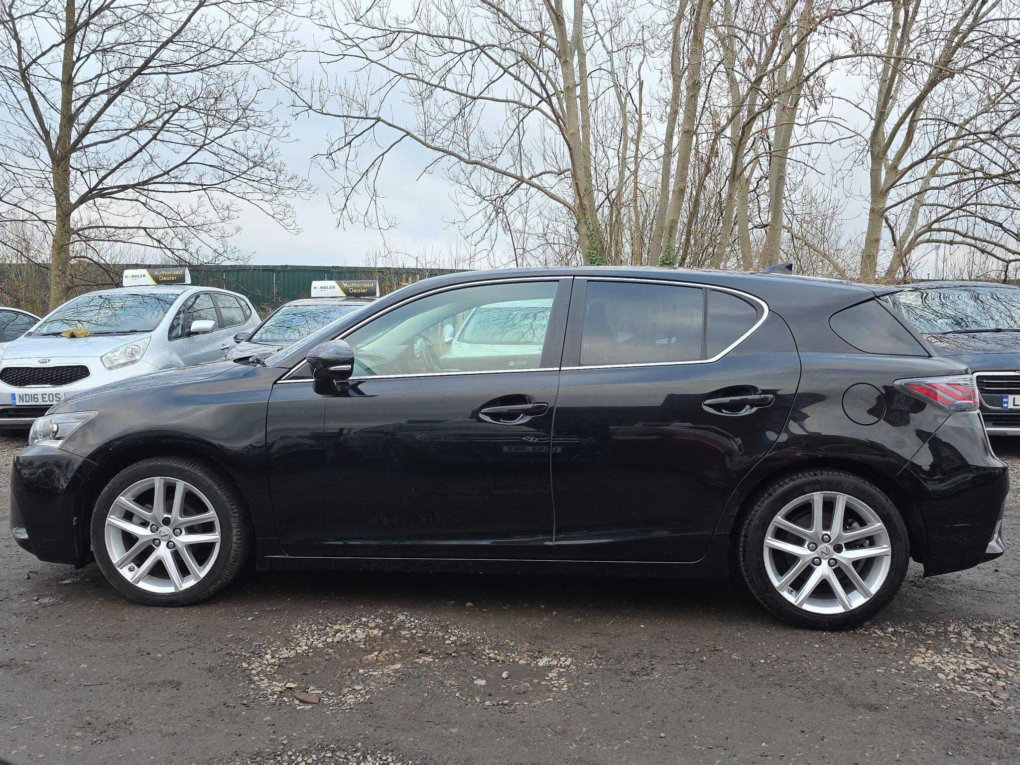 2015 Lexus CT image 6