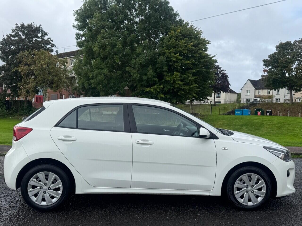 Kia Rio view 10